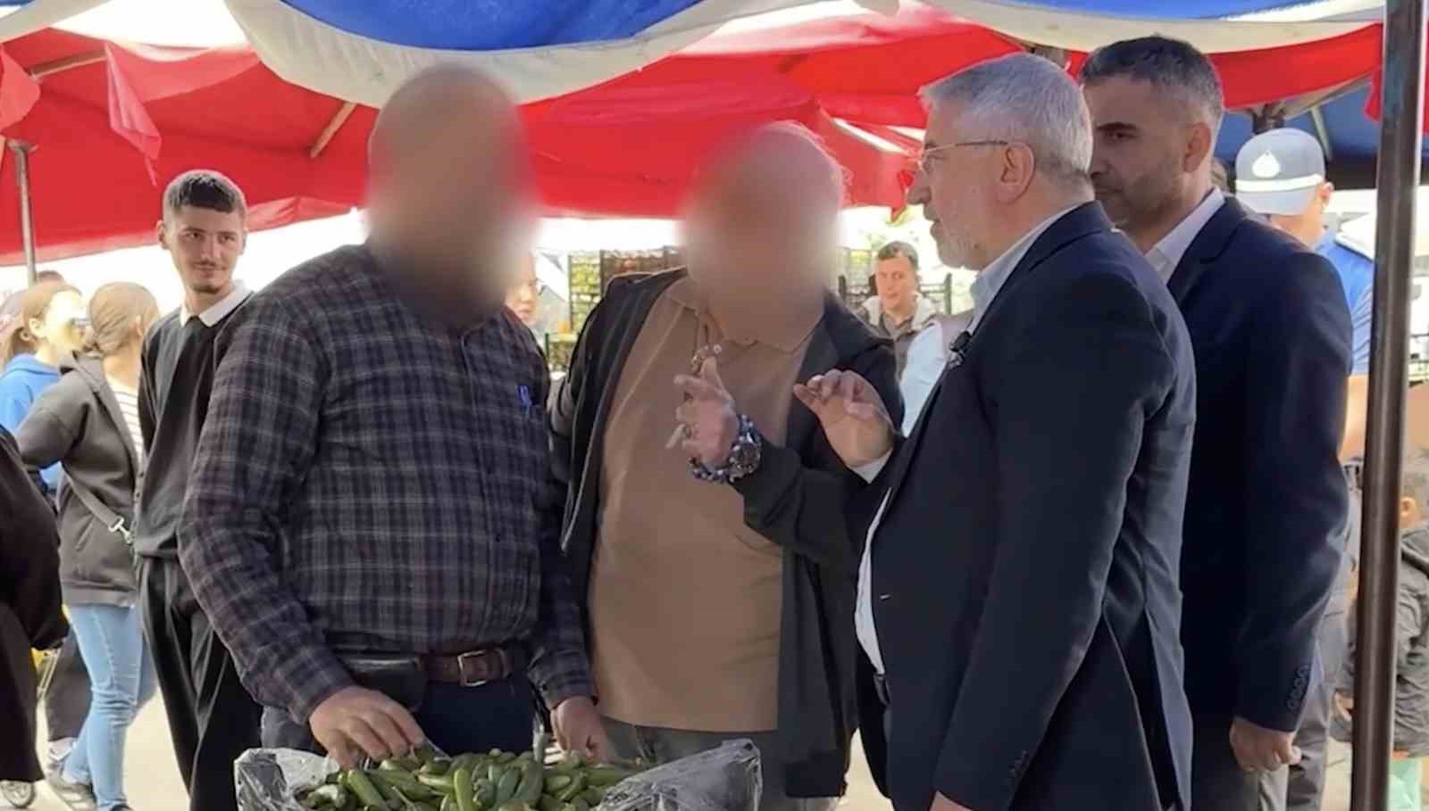 Vatandaş şikayet etti, kayıtsız kalmayan belediye başkanı pazarcılara sert tepki gösterdi