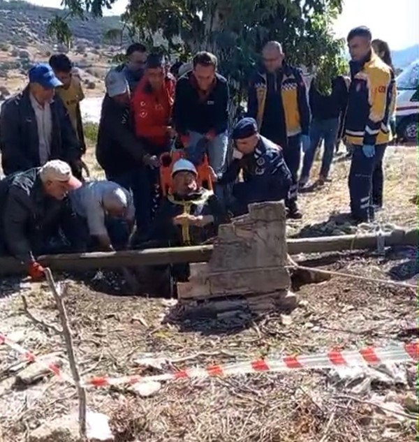 Burdur’da kuyuya düşen vatandaş ekipler tarafından kurtarıldı