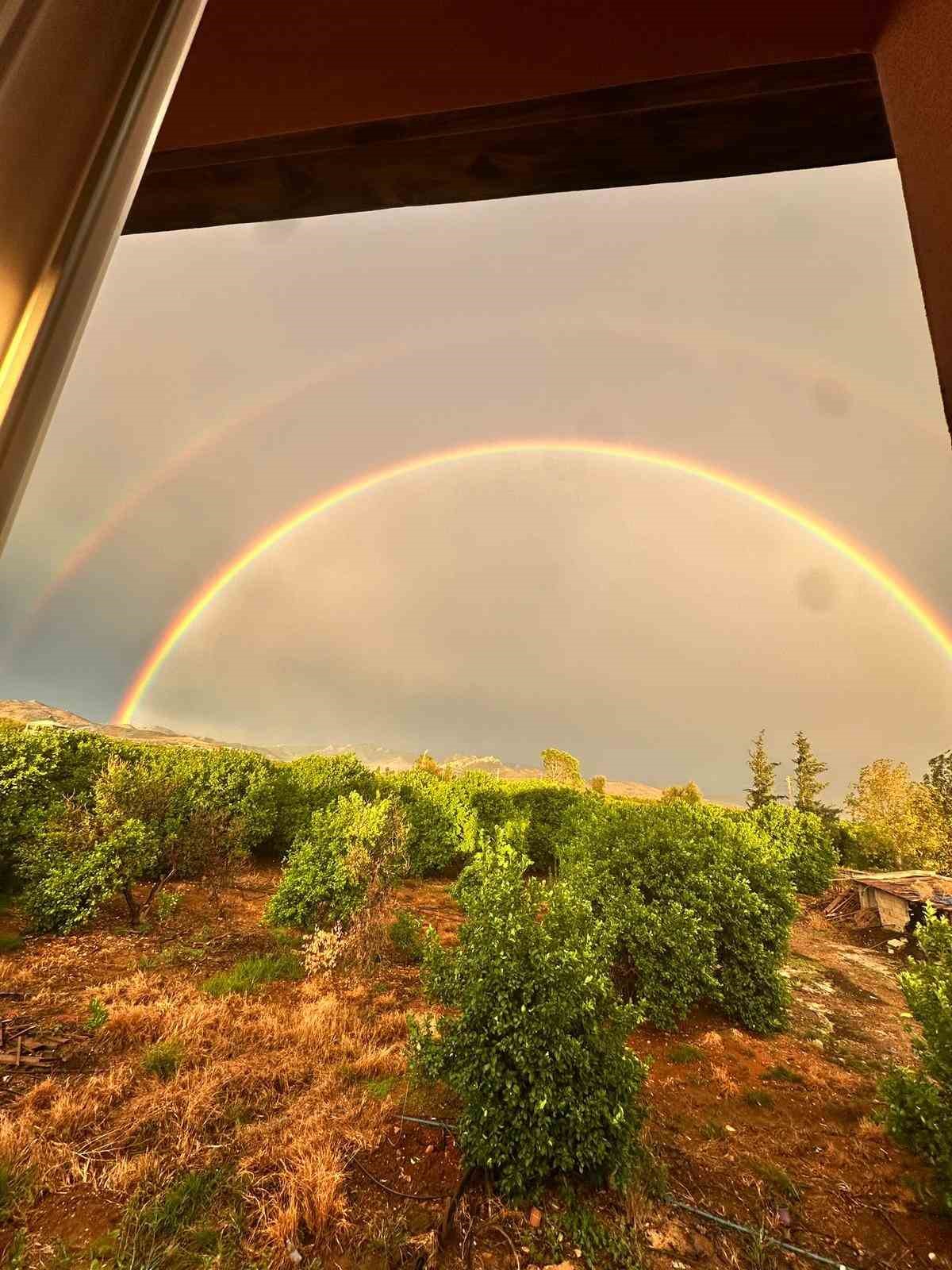 Kozan&rsquo;da &ccedil;ifte g&ouml;kkuşağı ş&ouml;leni
