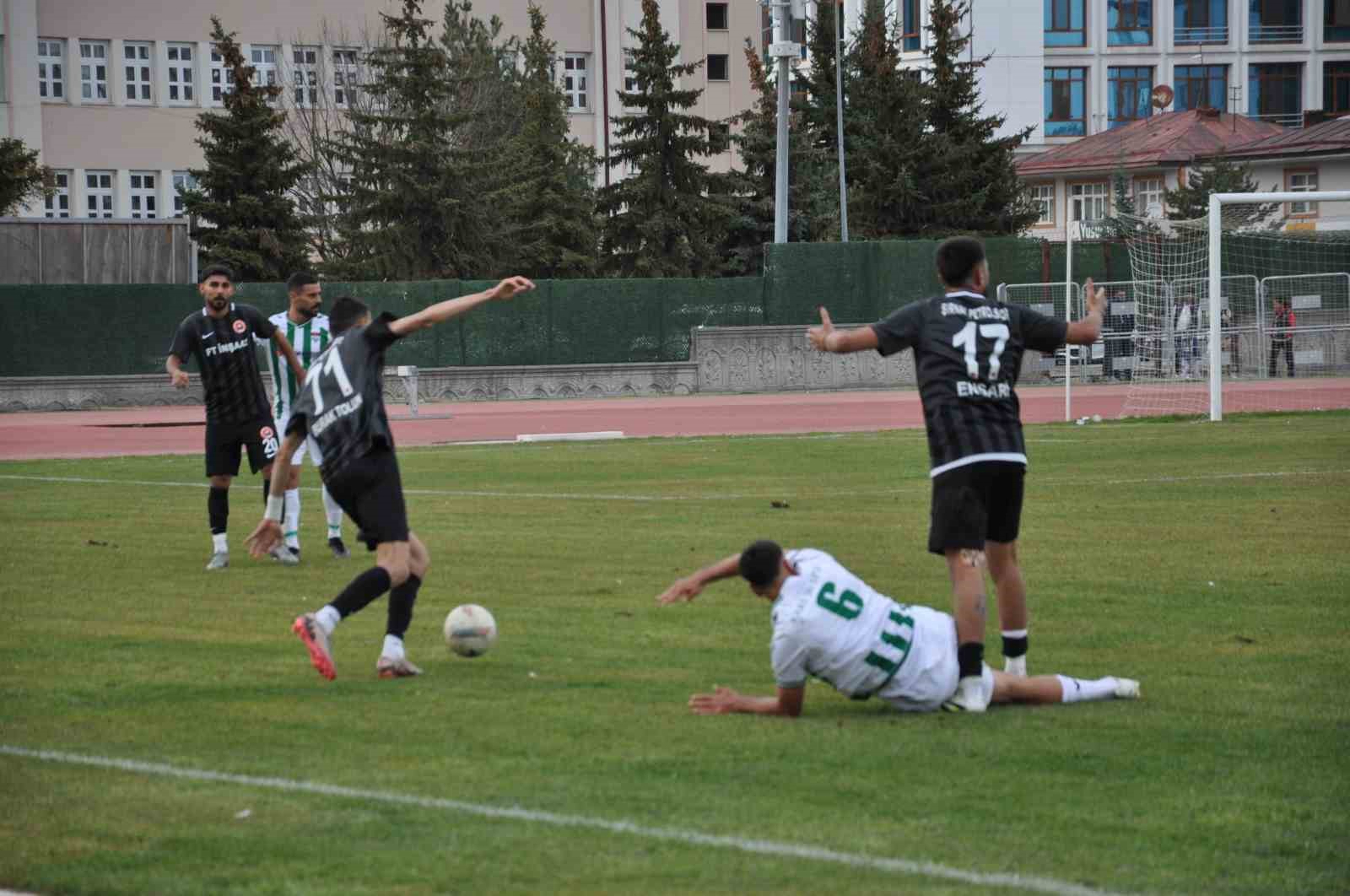 Kars 36 Spor: 4 Şırnak Petrol Spor: 1
