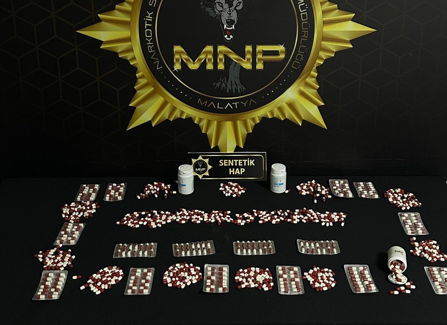 Malatya’da 898 adet uyuşturucu hap ele geçirildi: 2 gözaltı