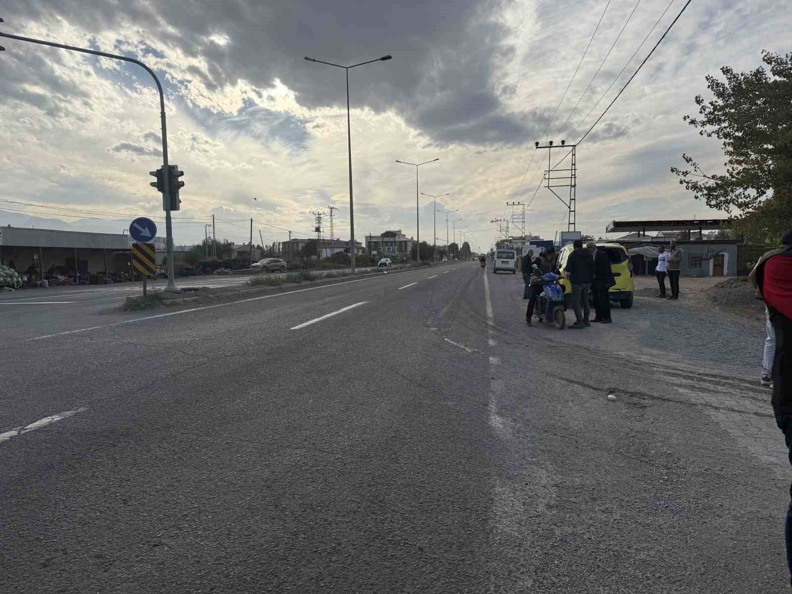 Iğdır’da 3 araç birbirine girdi