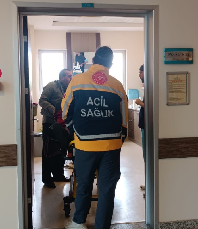 Obezite nedeniyle yıllardır diş tedavisi olamayan hasta sağlığına kavuştu
