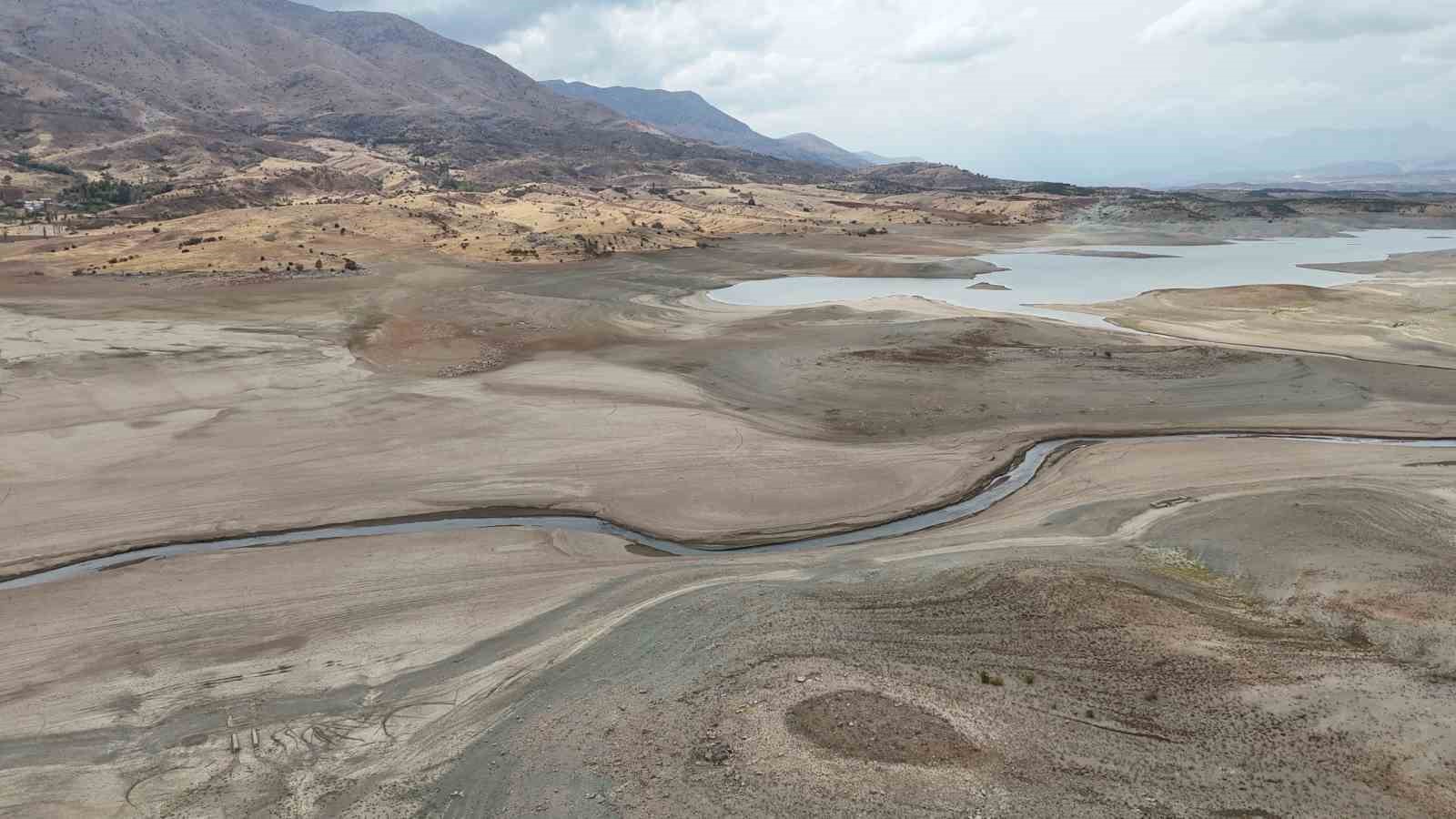 Malatya’da Sürgü Barajı alarm veriyor
