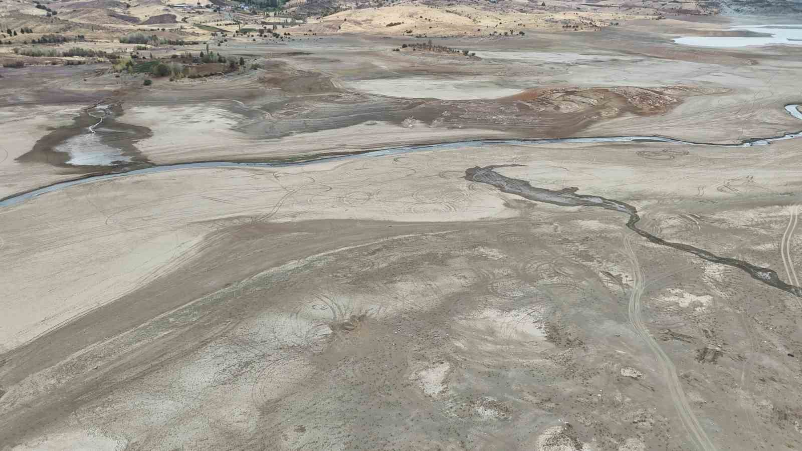 Malatya’da Sürgü Barajı alarm veriyor