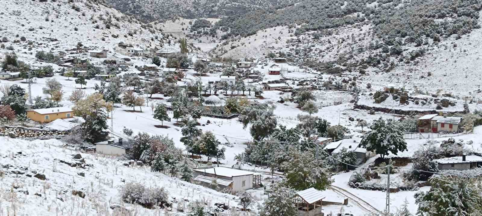 Antalya’nın yüksek kesimleri karla kaplandı