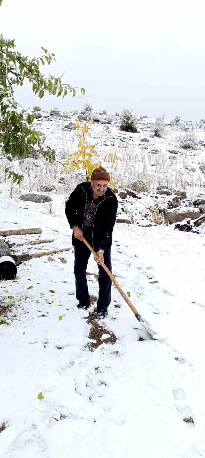 Antalya&rsquo;nın y&uuml;ksek kesimleri karla kaplandı
