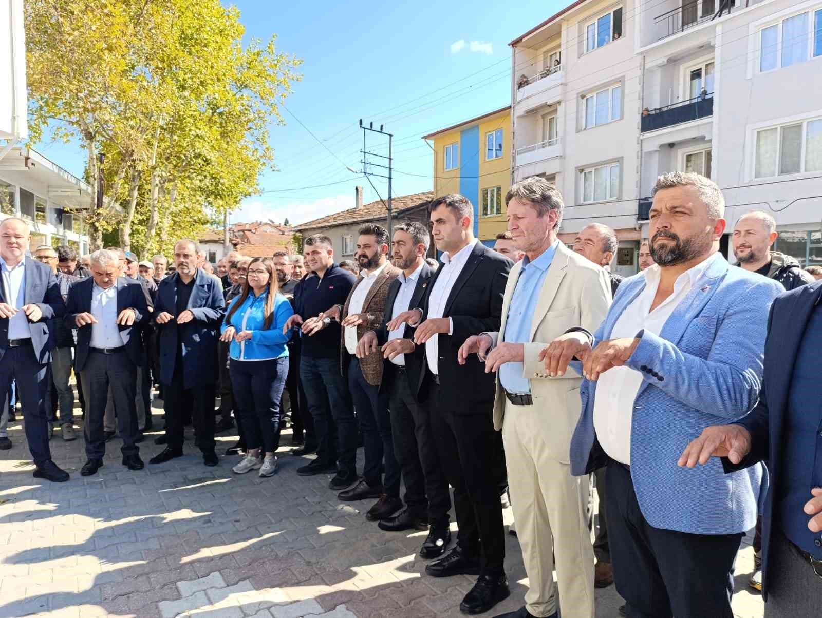 Simav’daki ‘büyük hayır ve yağmur duası’na binlerce kişi katıldı