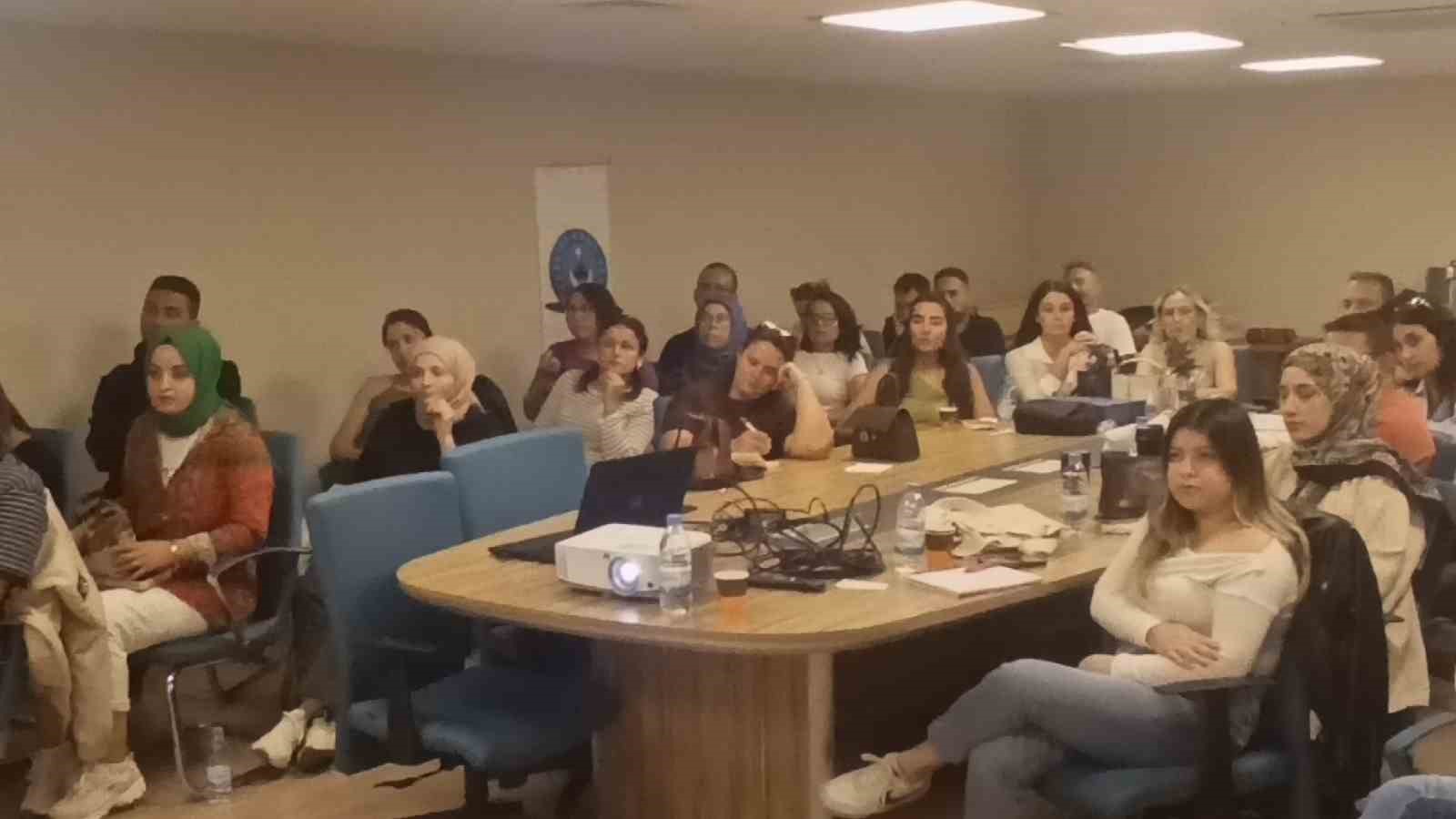 Manavgat’ta sağlık çalışanlarına EKG eğitimi