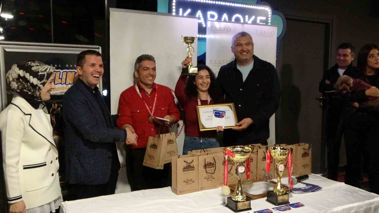 Basın mensupları bowling turnuvasında buluştu