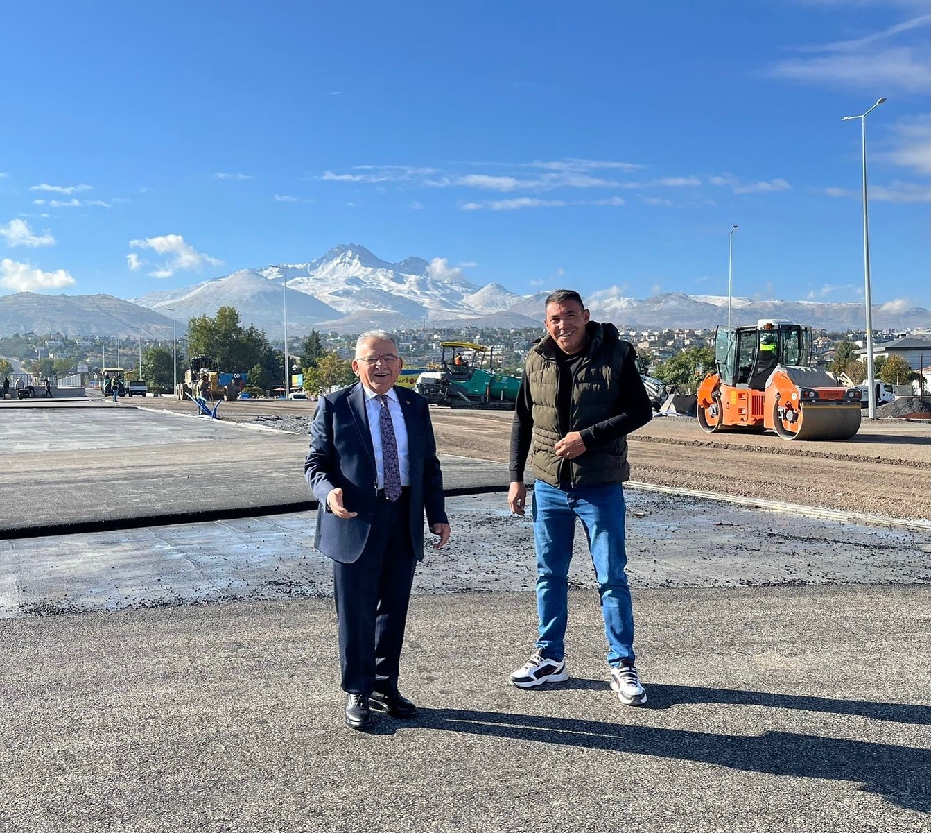 B&uuml;y&uuml;kkılı&ccedil;&rsquo;tan sona gelinen dev ulaşım yatırımına yerinde takip
