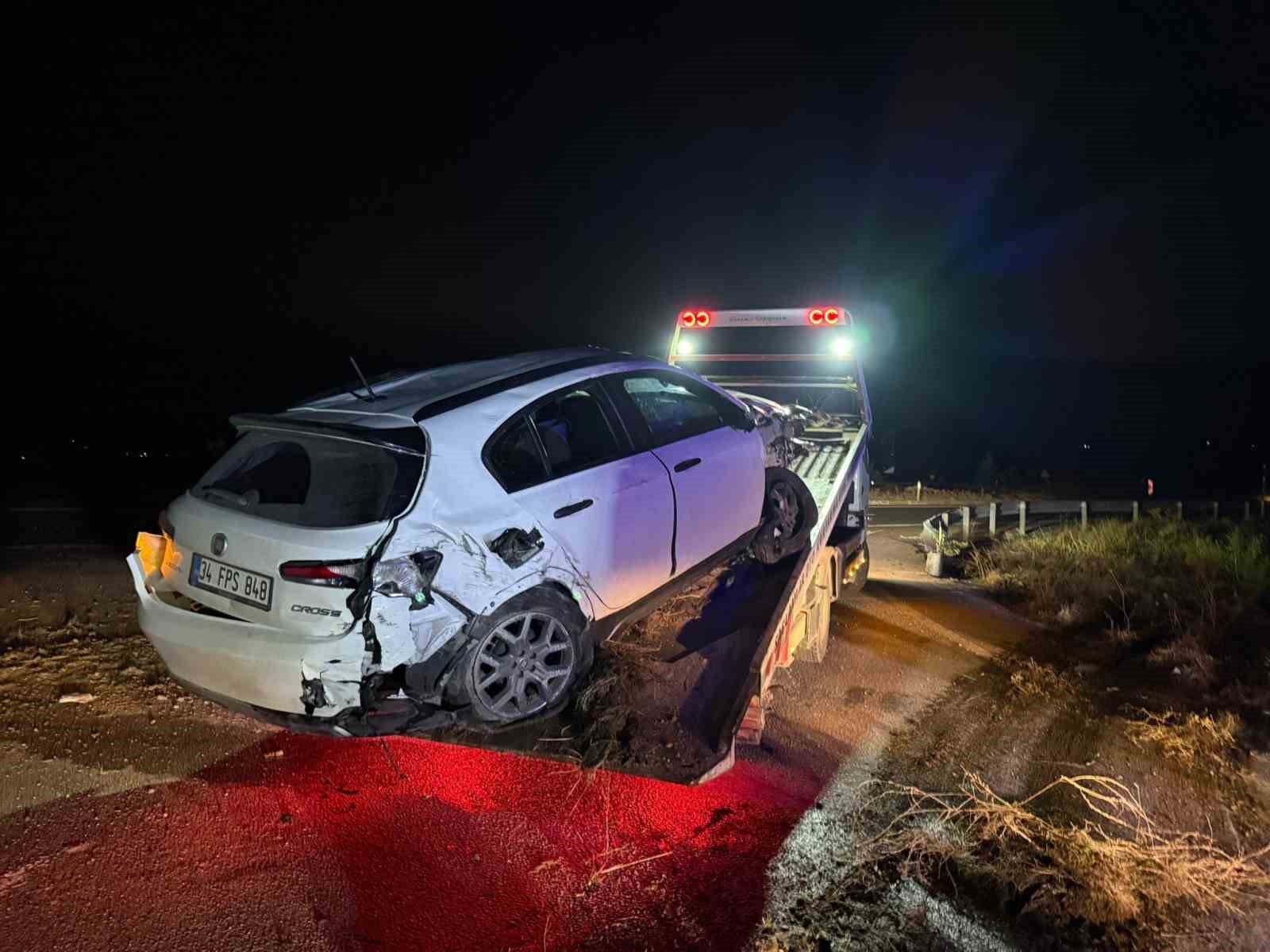 Takla atan otomobilde 4 kişi yaralandı
