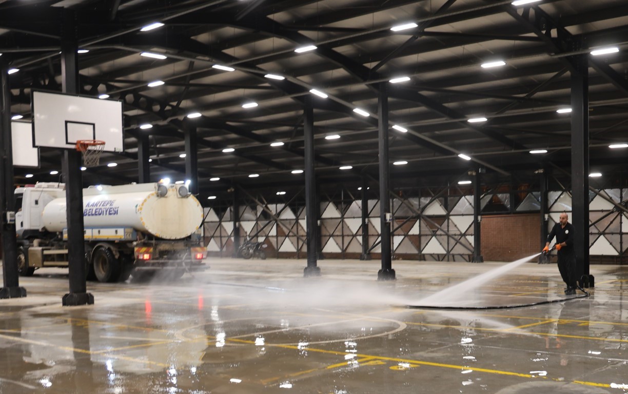 Kartepe’de her pazar sonrası hijyen seferberliği