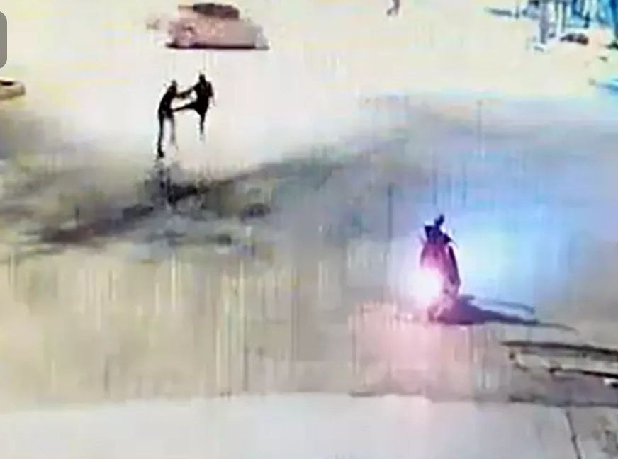 &Ouml;ld&uuml;r&uuml;len 3 &ccedil;ocuk babasına tuzak kuruldu iddiası: Bı&ccedil;aklandığı anlar ortaya &ccedil;ıktı
