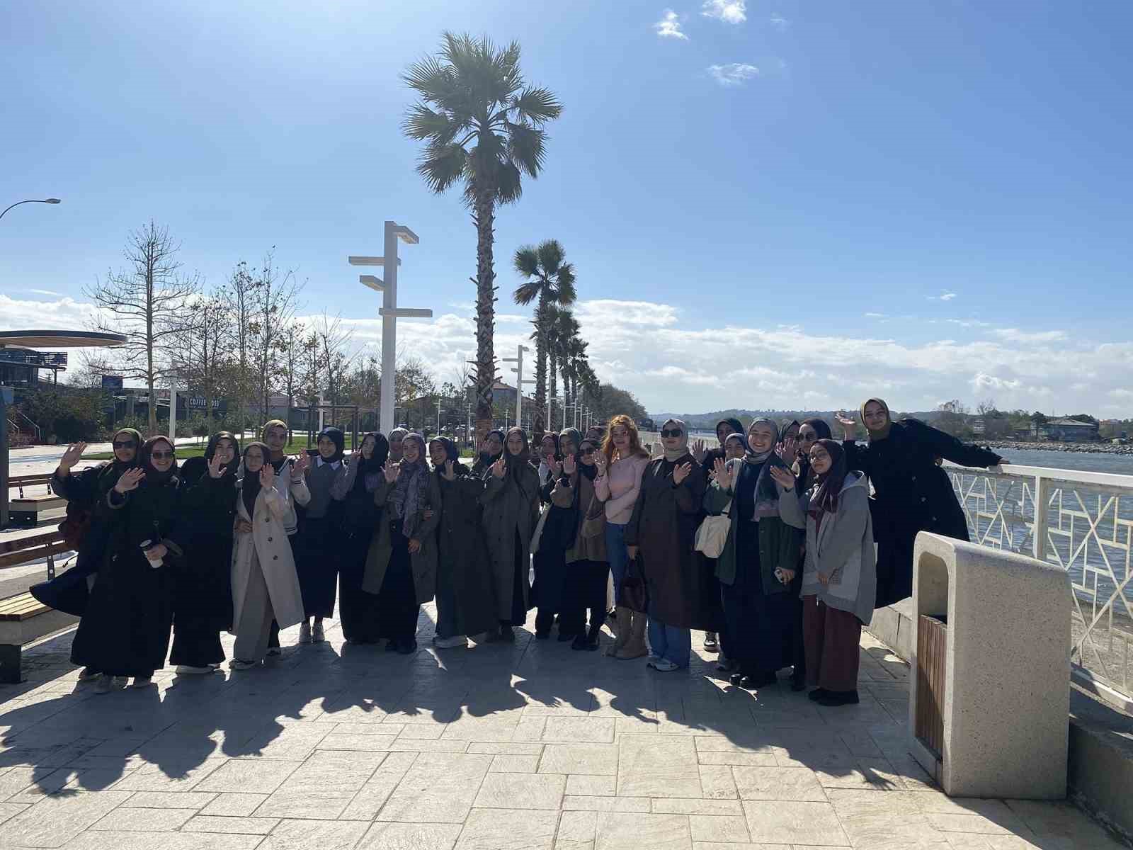 Gençler Sakarya’nın cennet mekanlarıyla ve tarihiyle buluşuyor
