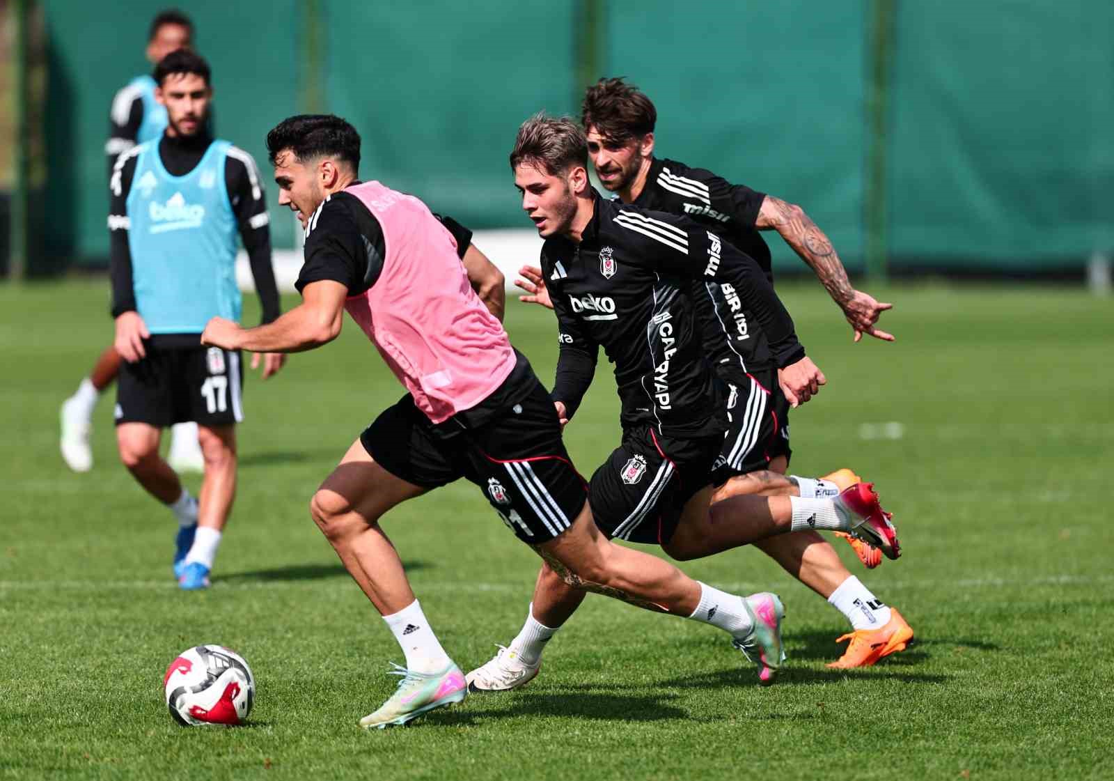 Beşiktaş’ta Gençlerbirliği maçı hazırlıkları devam etti
