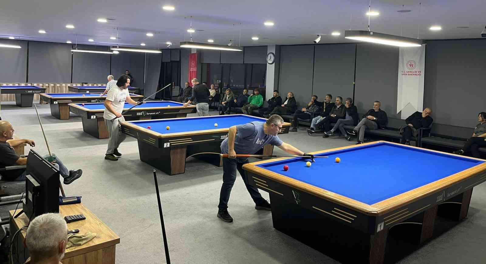 Düzce bölge turnuvasında kürsü
