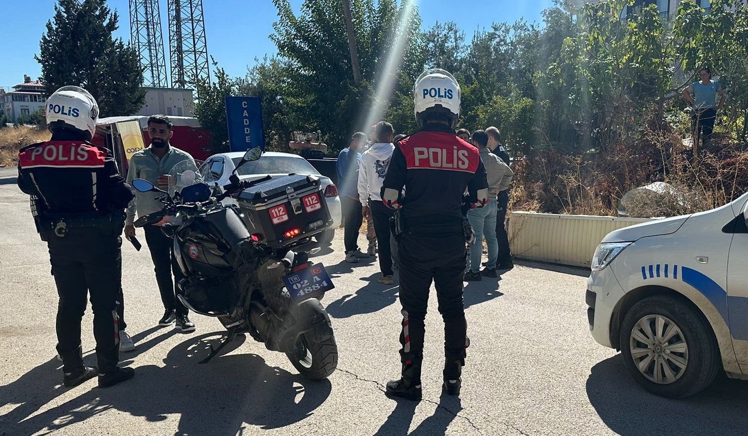 İki grup arasında bı&ccedil;aklı kavga: 1 ağır yaralı
