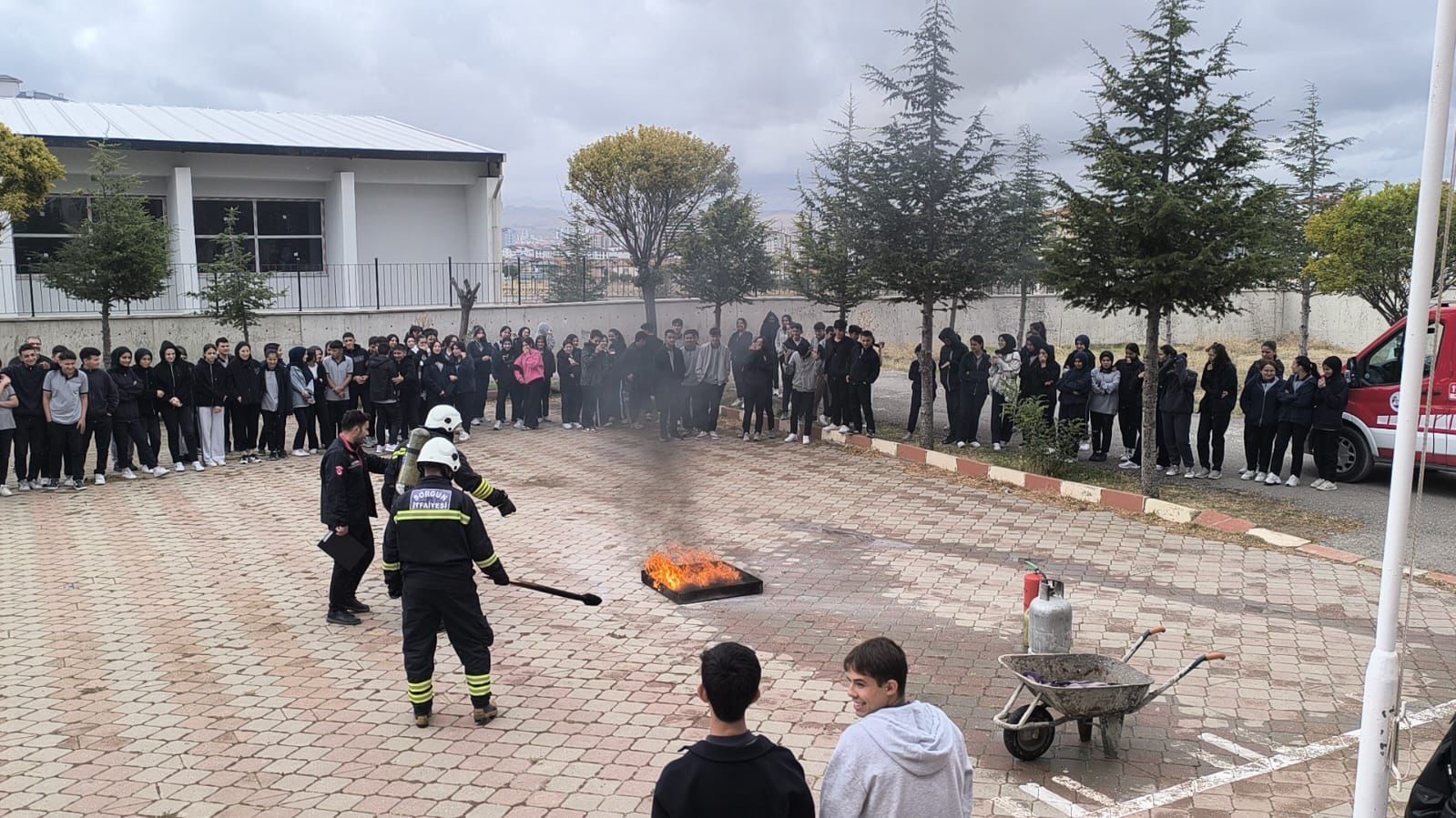 Afet tatbikatı gerçeği aratmadı
