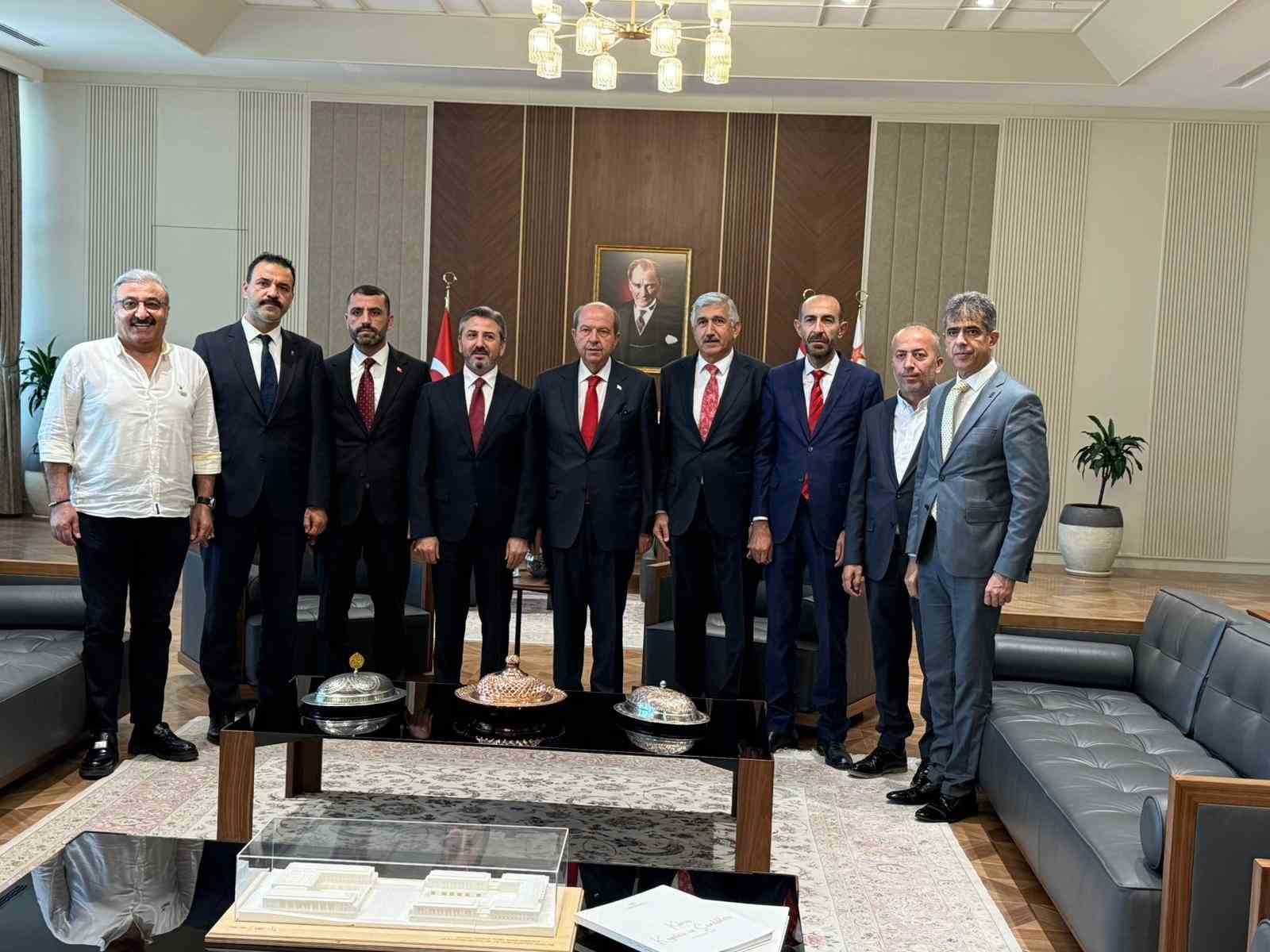 Başkan Halla&ccedil;&rsquo;tan KKTC Cumhurbaşkanı Ersin Tatar&rsquo;a ziyaret
