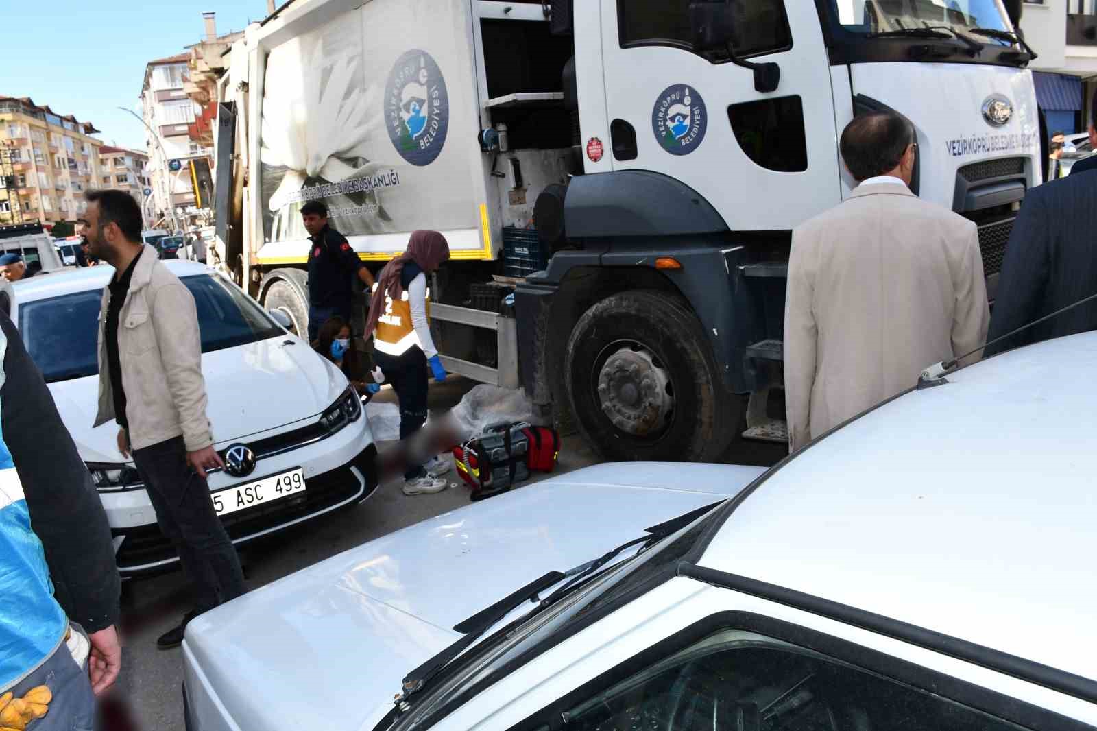 Vezirköprü Belediyesi çöp kamyonunun çarptığı yaşlı adam öldü