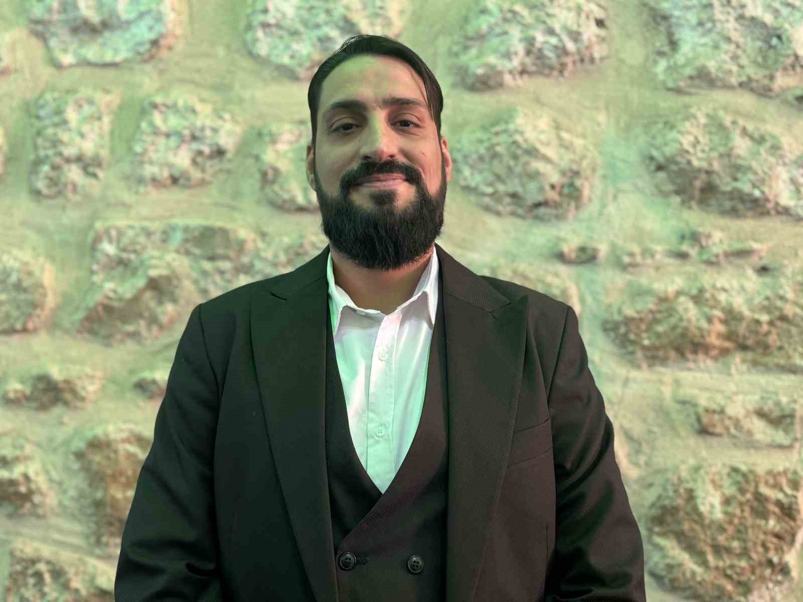 Sultan Şeyhmus türbesi ve medresesi binlerce ziyaretçiyi ağırlıyor