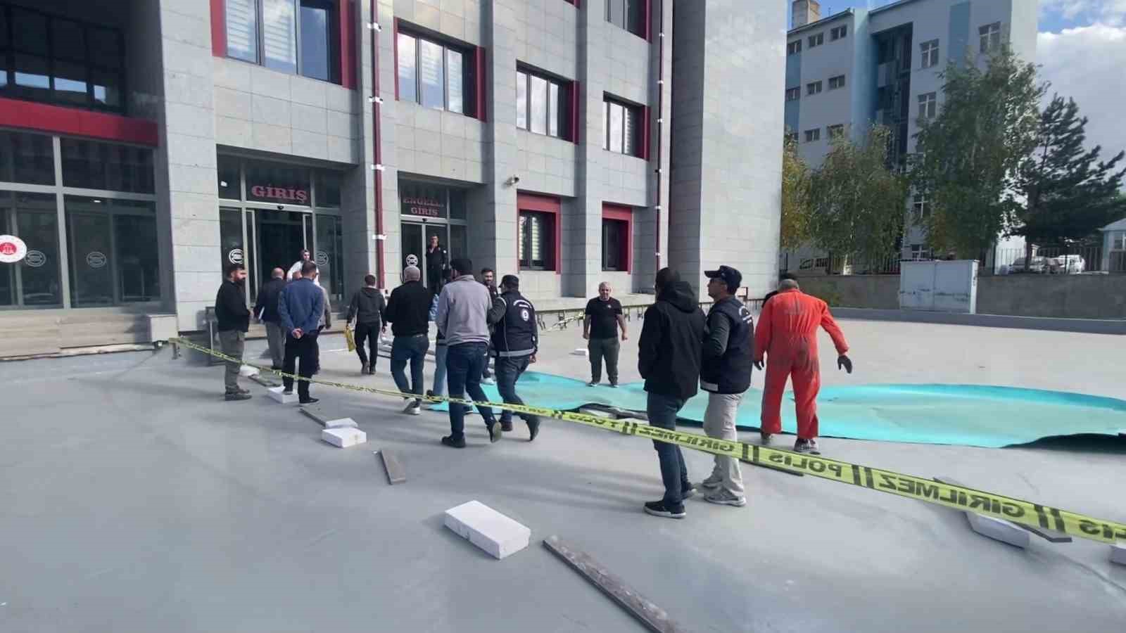 Erzurum’da kaçak göçmen operasyonu