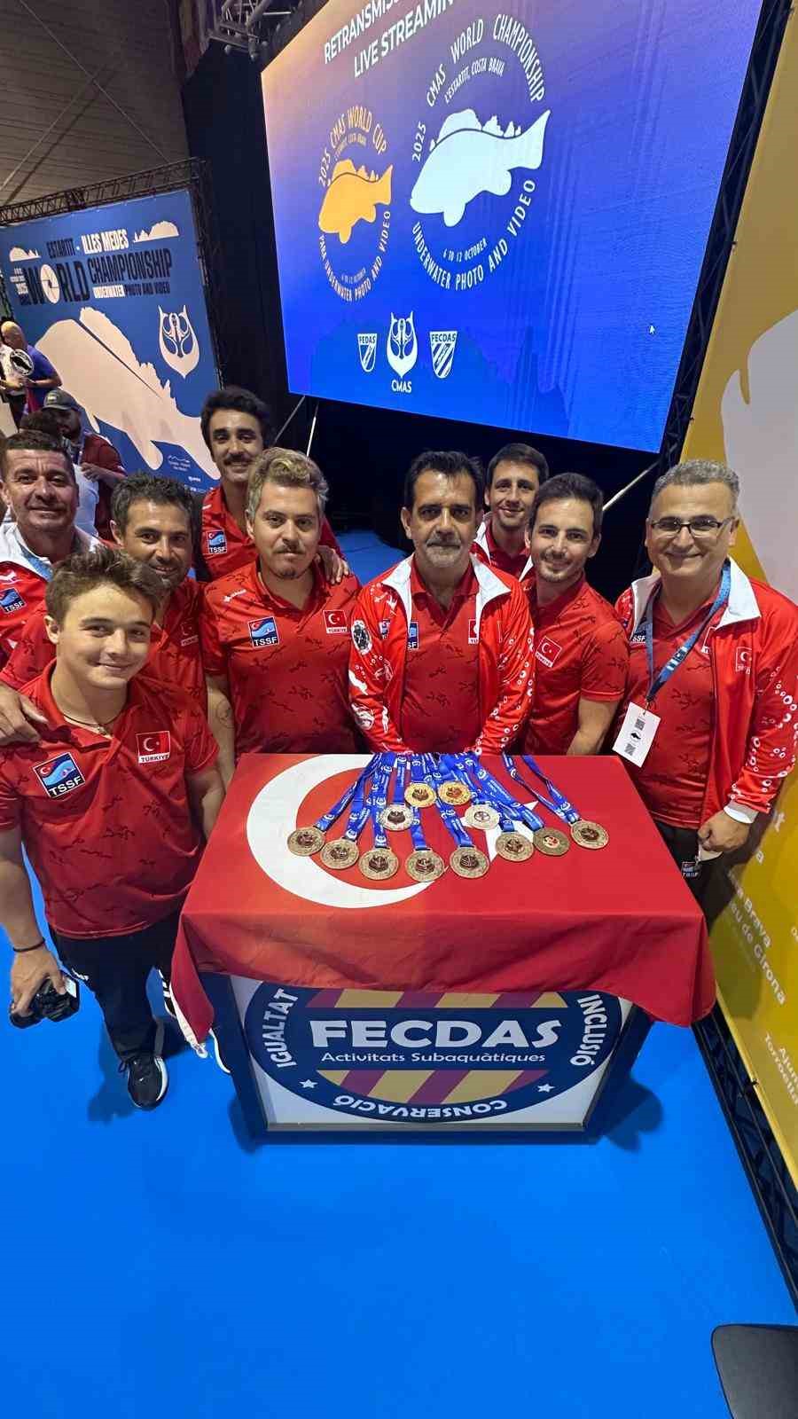 Erkan Balk&rsquo;ın da olduğu Milli Takım, sualtı g&ouml;r&uuml;nt&uuml;lemede d&uuml;nya şampiyonu
