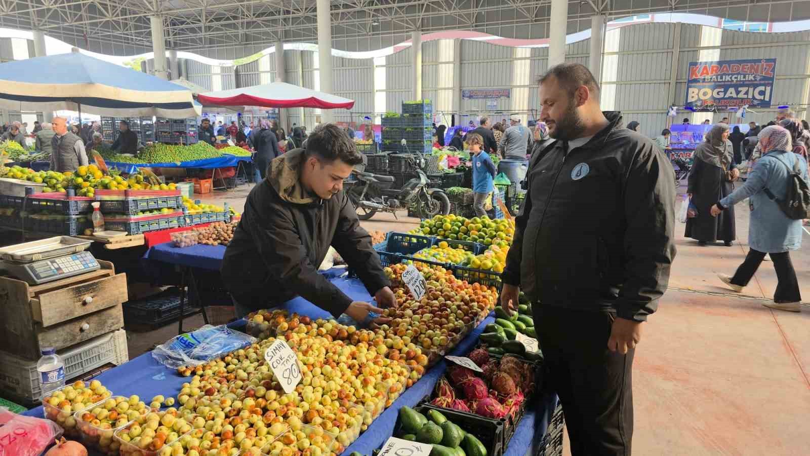 Şifa deposu hünnap tezgahlarda yerini aldı

