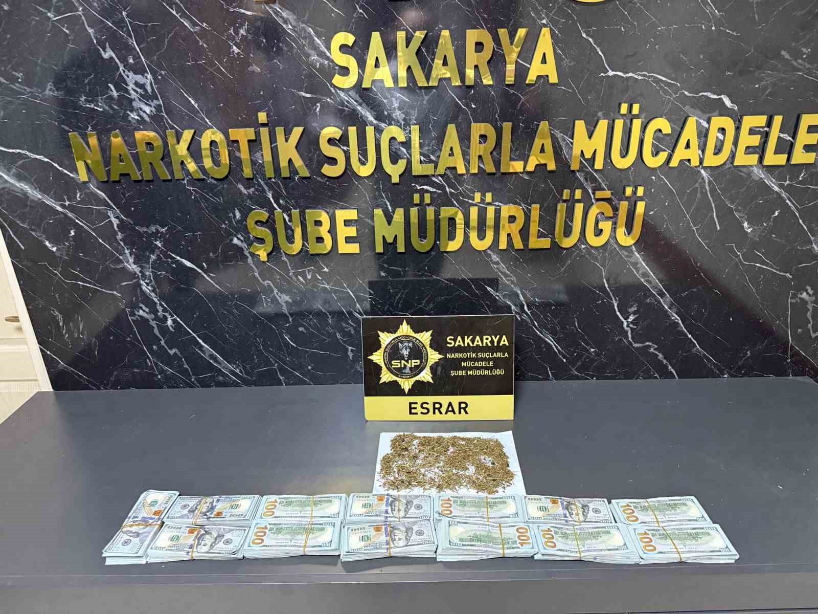İstanbul’daki kuyumcu soygunundaki 130 bin dolar Sakarya’da ele geçirildi