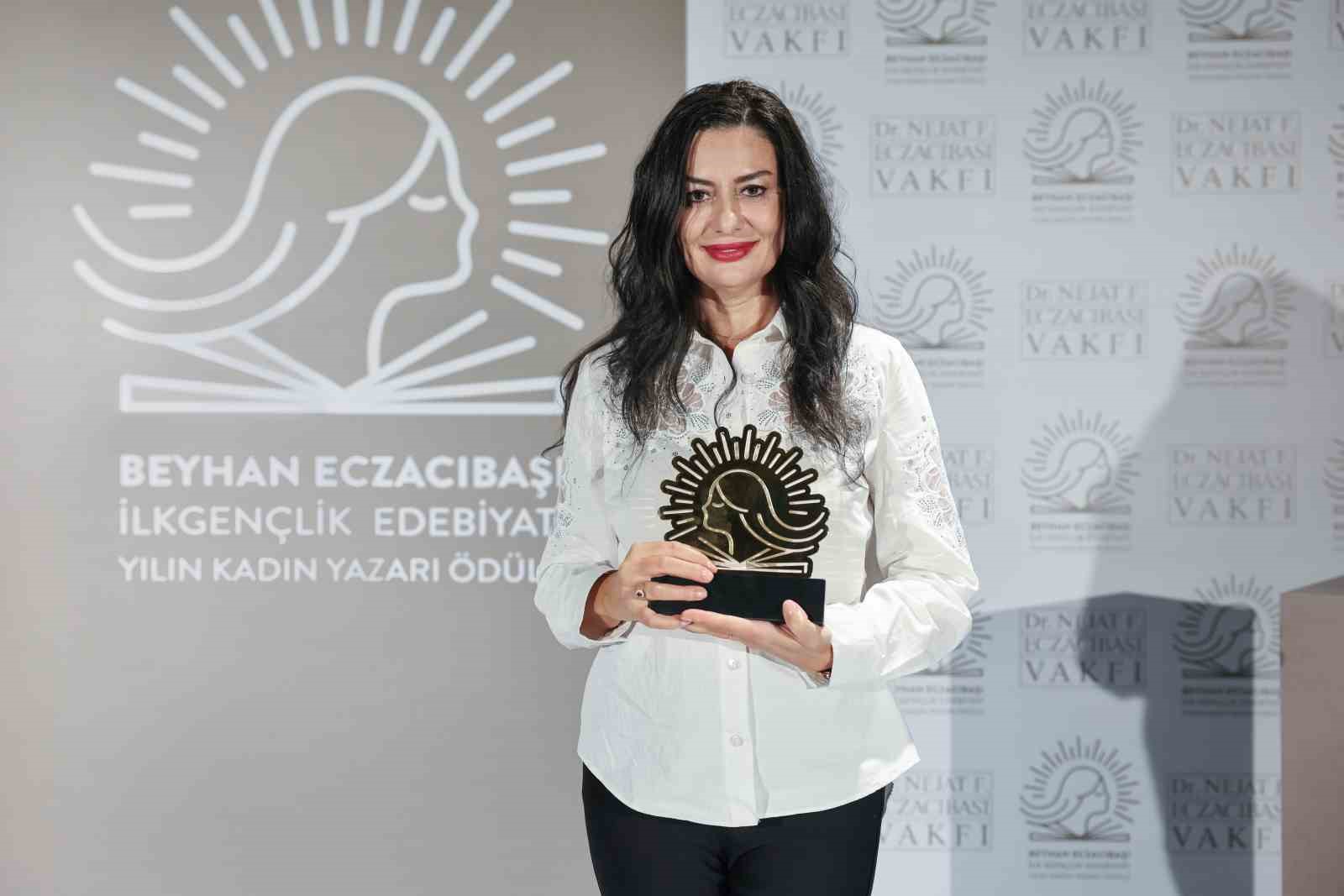 2025 Beyhan Eczacıbaşı &Ouml;d&uuml;l&uuml; Koray Avcı &Ccedil;akman&rsquo;ın oldu
