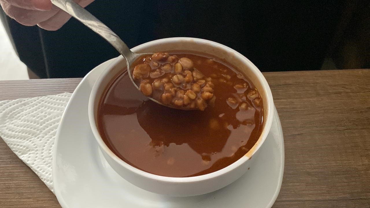 Yozgat’ta hem yöresel hem şifa deposu hem de damak tadı: Kuşburnu yemeği