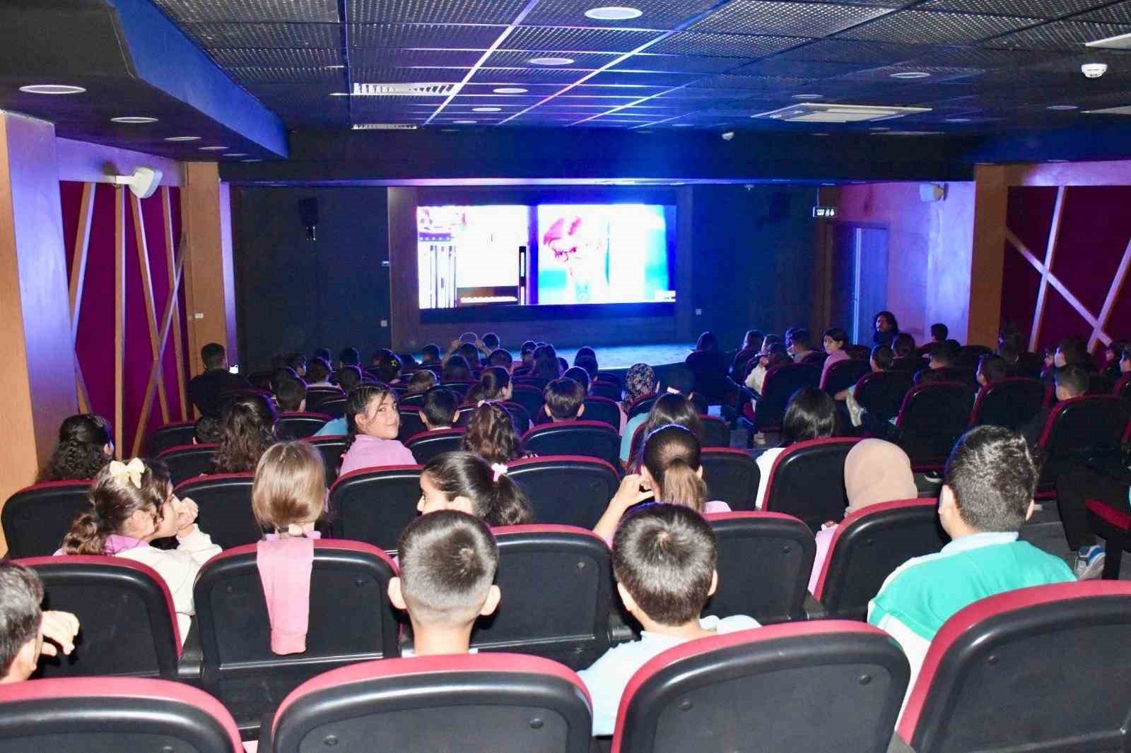 Siirt&rsquo;te &ouml;ğrenciler i&ccedil;in "Sinema G&uuml;nleri" etkinliği
