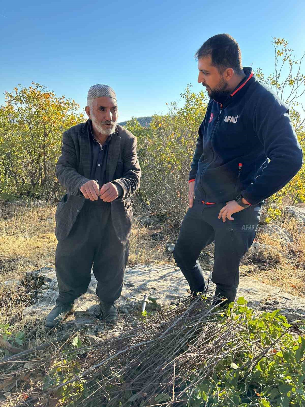 Diyarbakır’da kendisinden haber alınamaya alzaymır hastası yaşlı adam, çalı toplarken bulundu