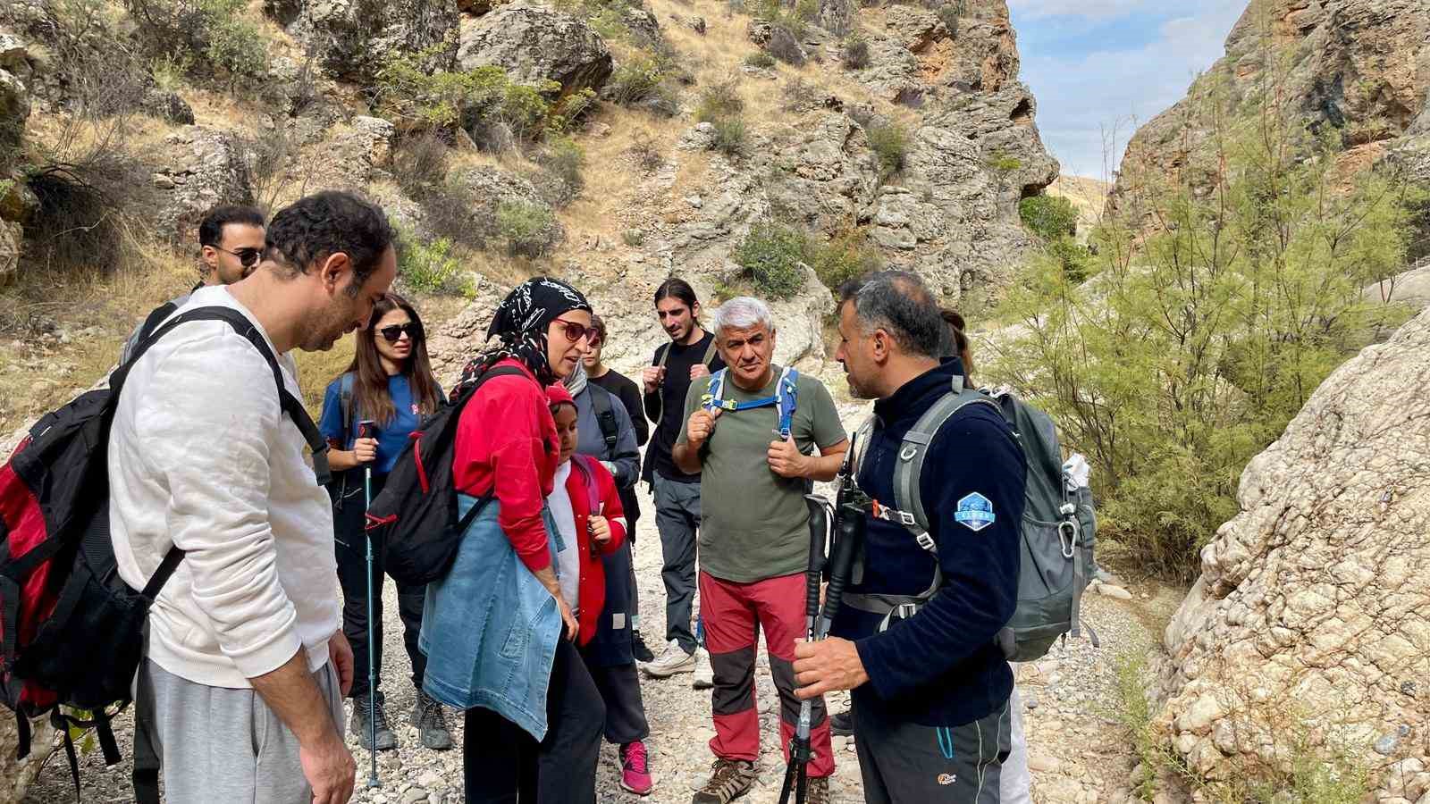 Doğa tutkunlarının vazge&ccedil;ilmezi: Saklıkapı ve Karaleylek kanyonları
