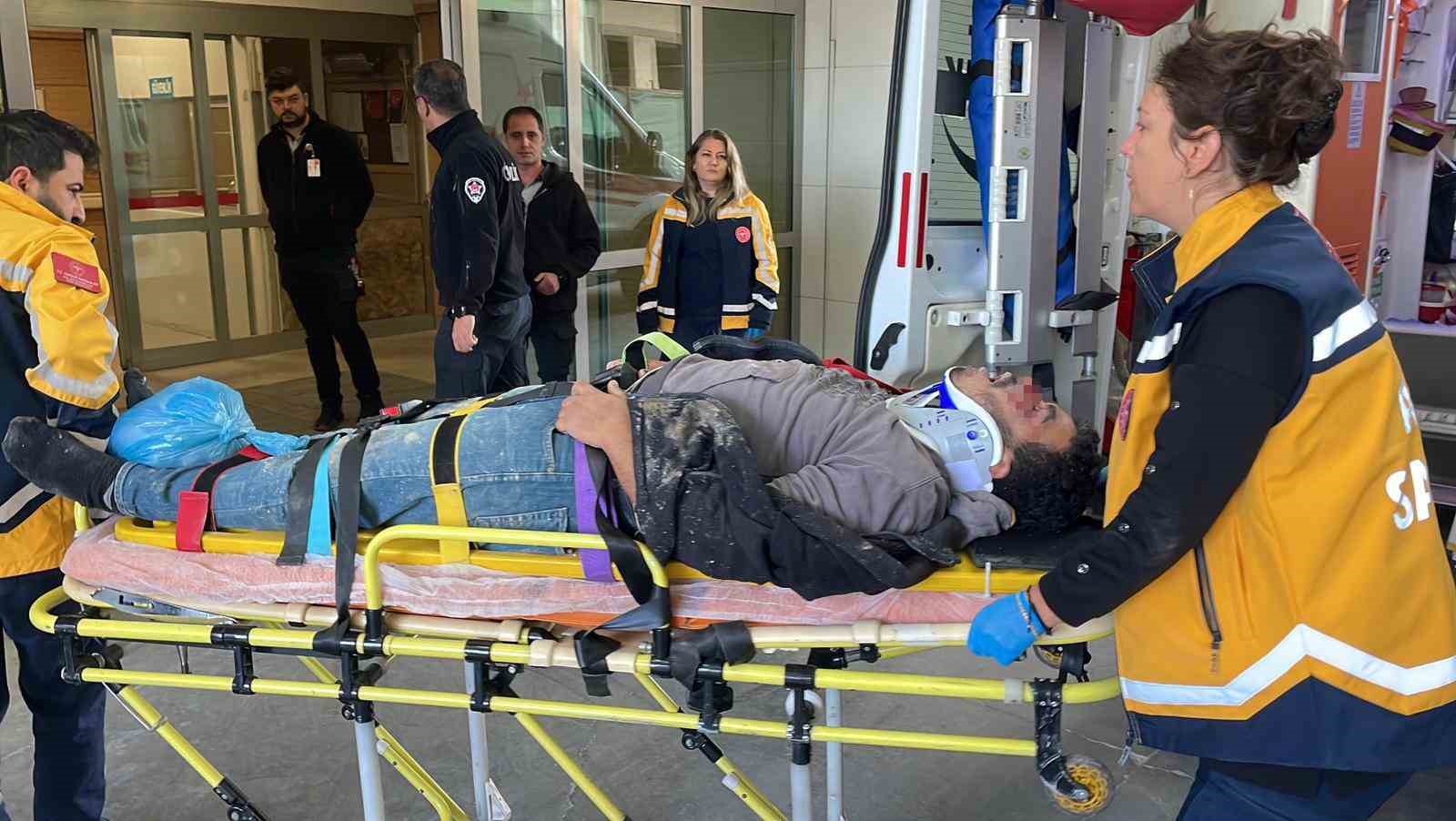 Karaman&rsquo;da &ccedil;alıştığı inşaattan d&uuml;şen iş&ccedil;i yaralandı
