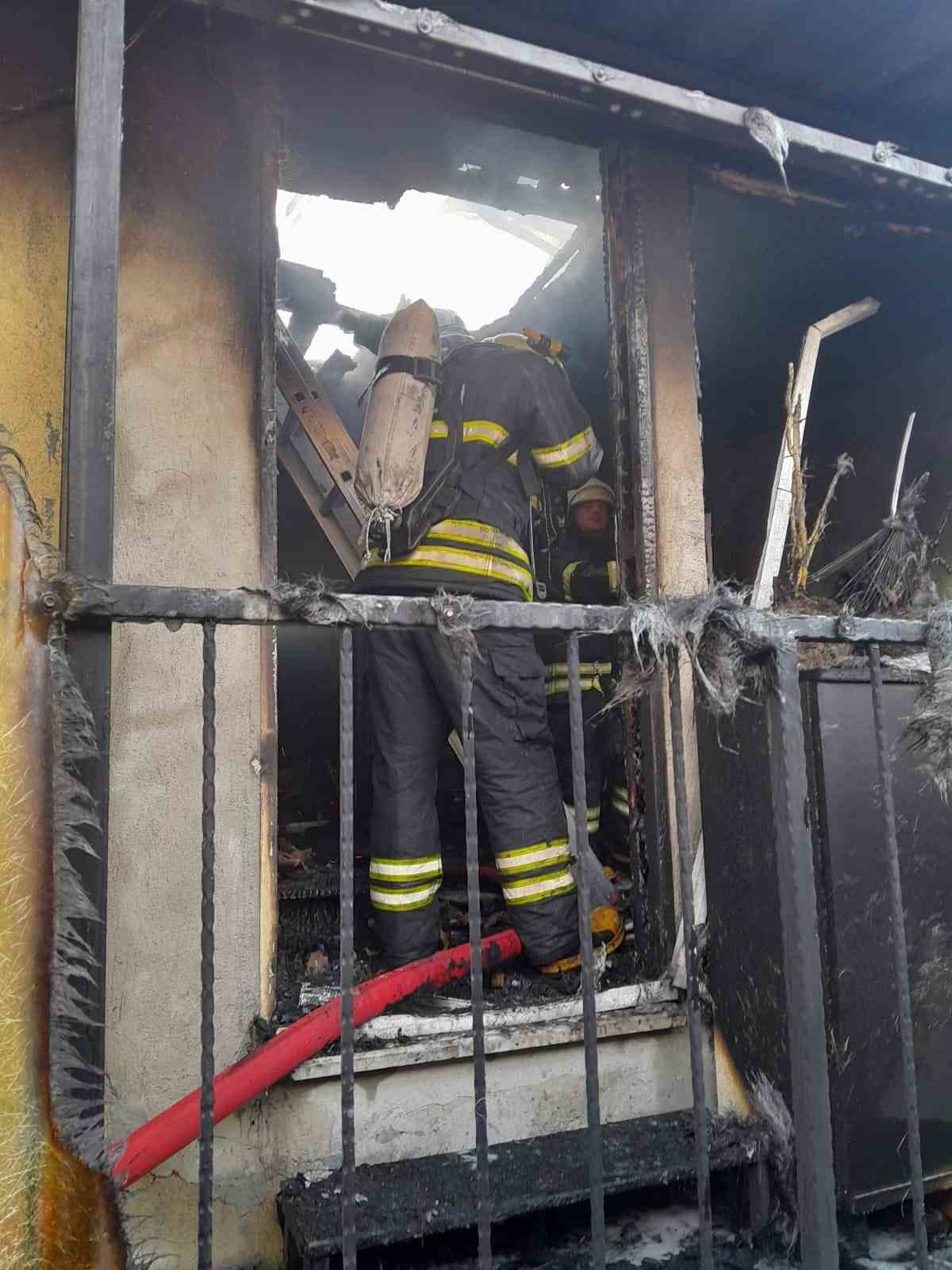 Gediz&rsquo;de korkutan yangın
