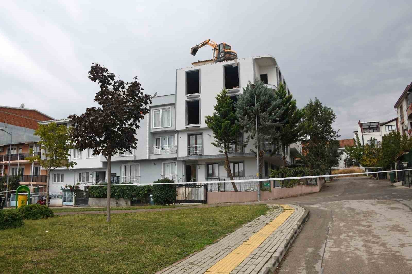 Osmangazi&rsquo;de ruhsatsız katlara anında müdahale