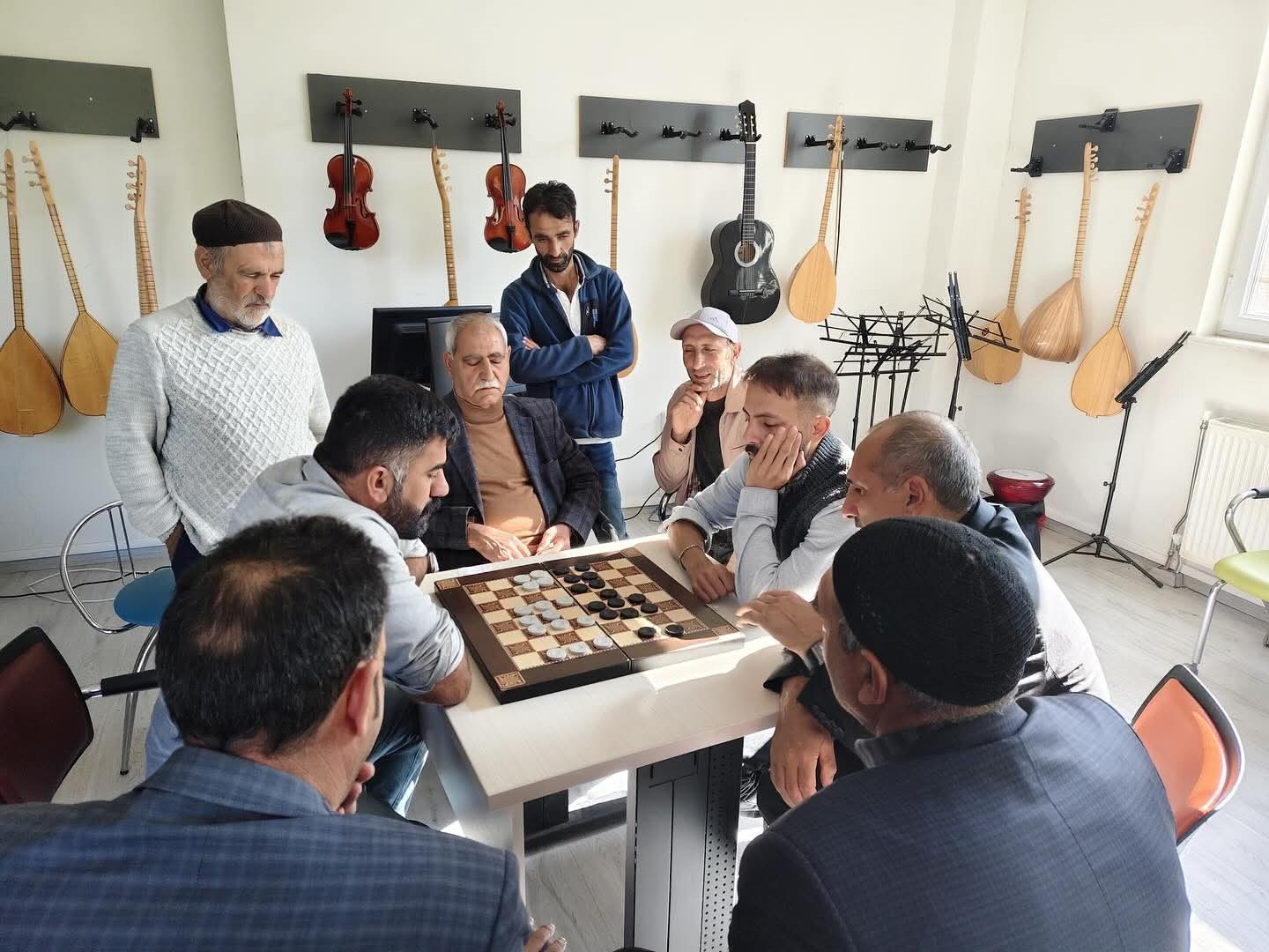 Arıcak&rsquo;taki Dama Turnuvası&rsquo;nda  yarı final heyecanı
