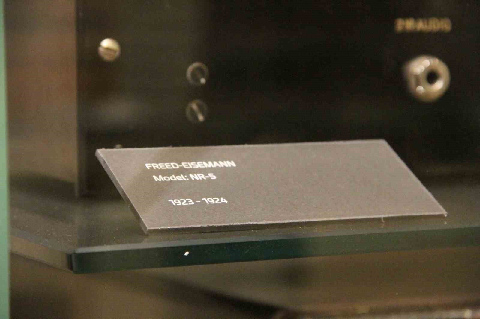 Asırlık telsiz ve radyo bu müzede özenle korunuyor