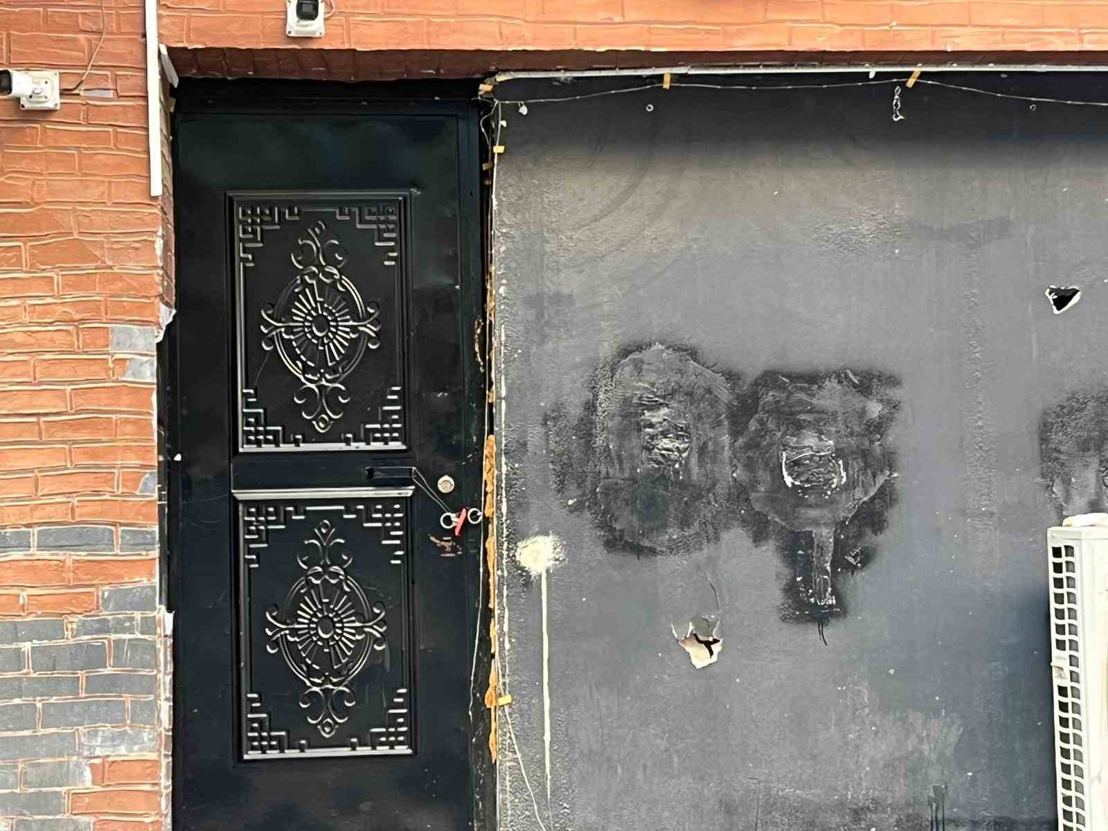 Yaşlı kadının rahatsız olduğu i&ccedil;in şik&acirc;yet ettiği eğlence mekanı m&uuml;h&uuml;rlendi
