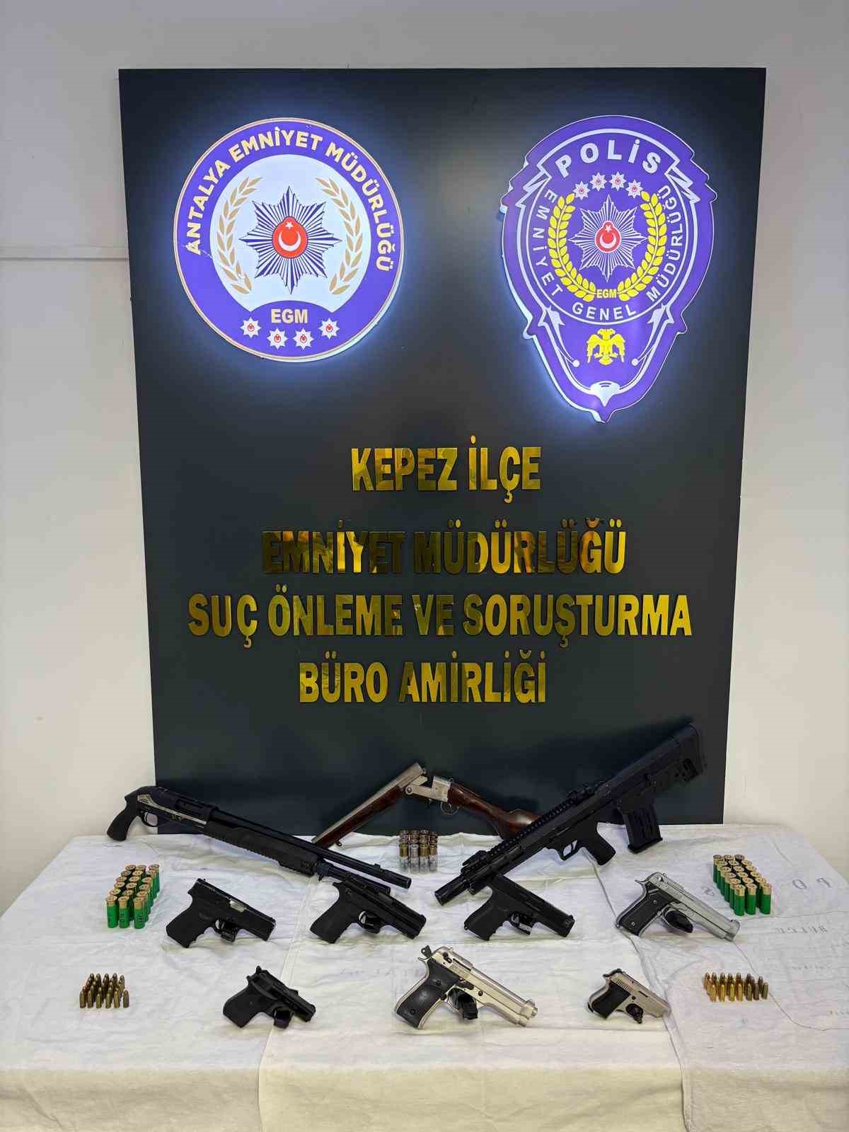 Antalya’da Şafak 07 Huzur-6 operasyonu: 30 adrese eş zamanlı baskın