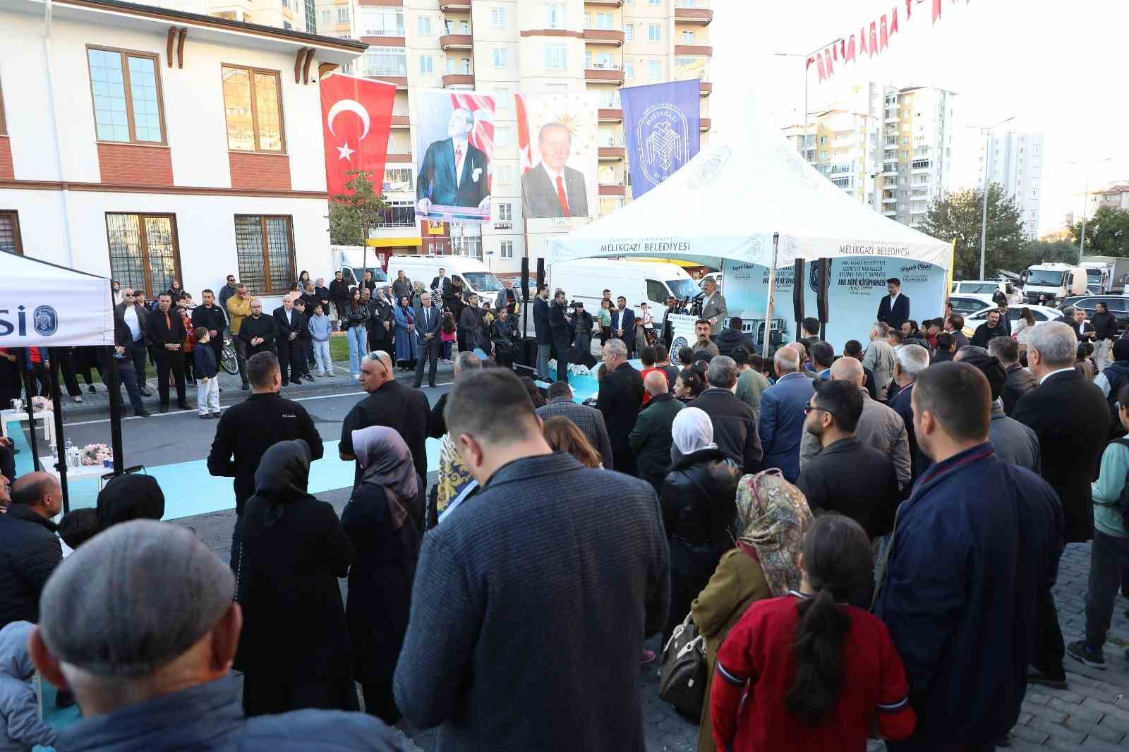 Melikgazi Belediyesi Keziban-Davut Sapayer Akıl Küpü Kütüphanesi açıldı