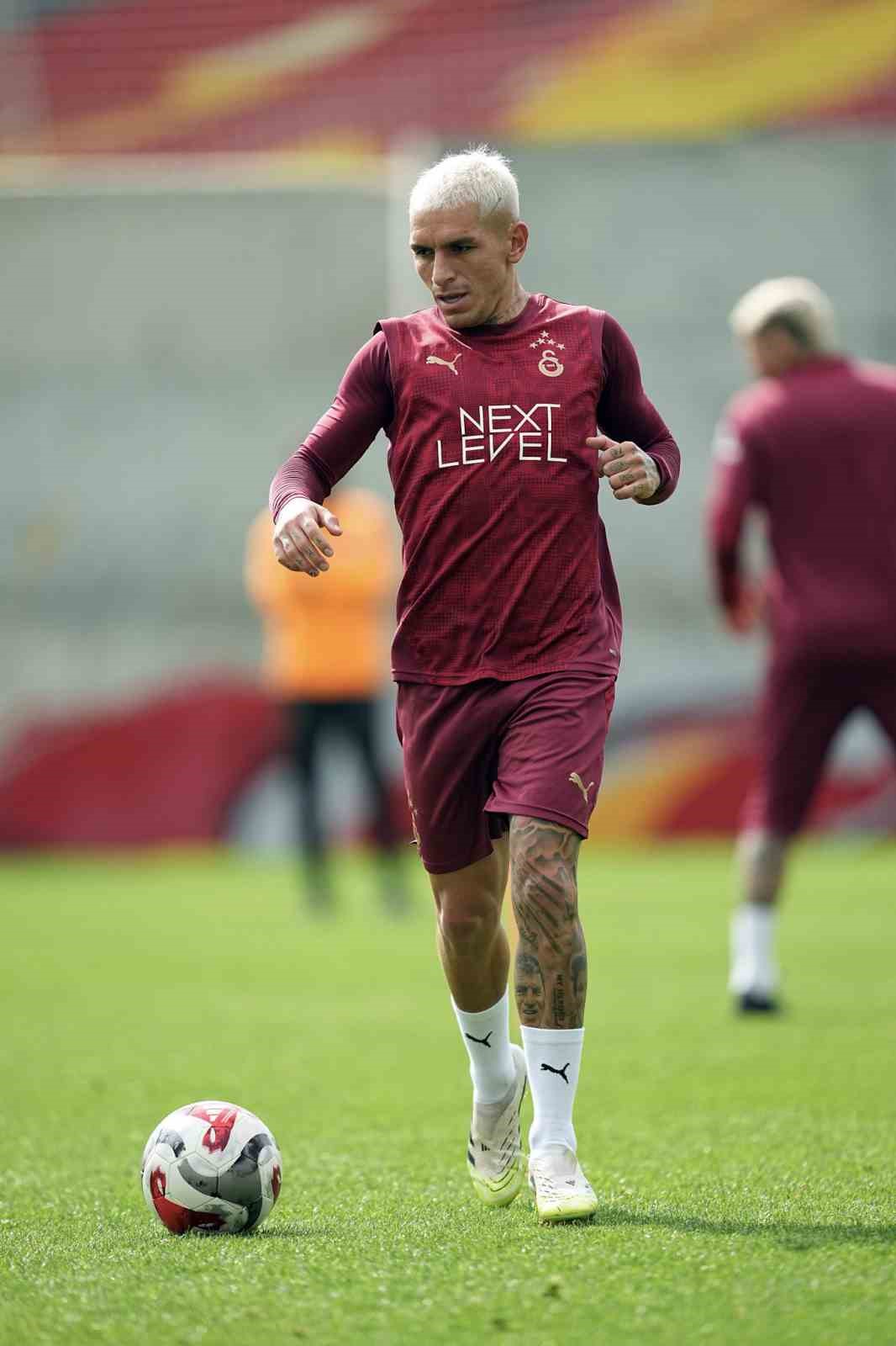 Galatasaray’da Başakşehir mesaisi devam etti
