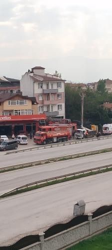 Çatıda yapılan tadilat yangına sebep oldu
