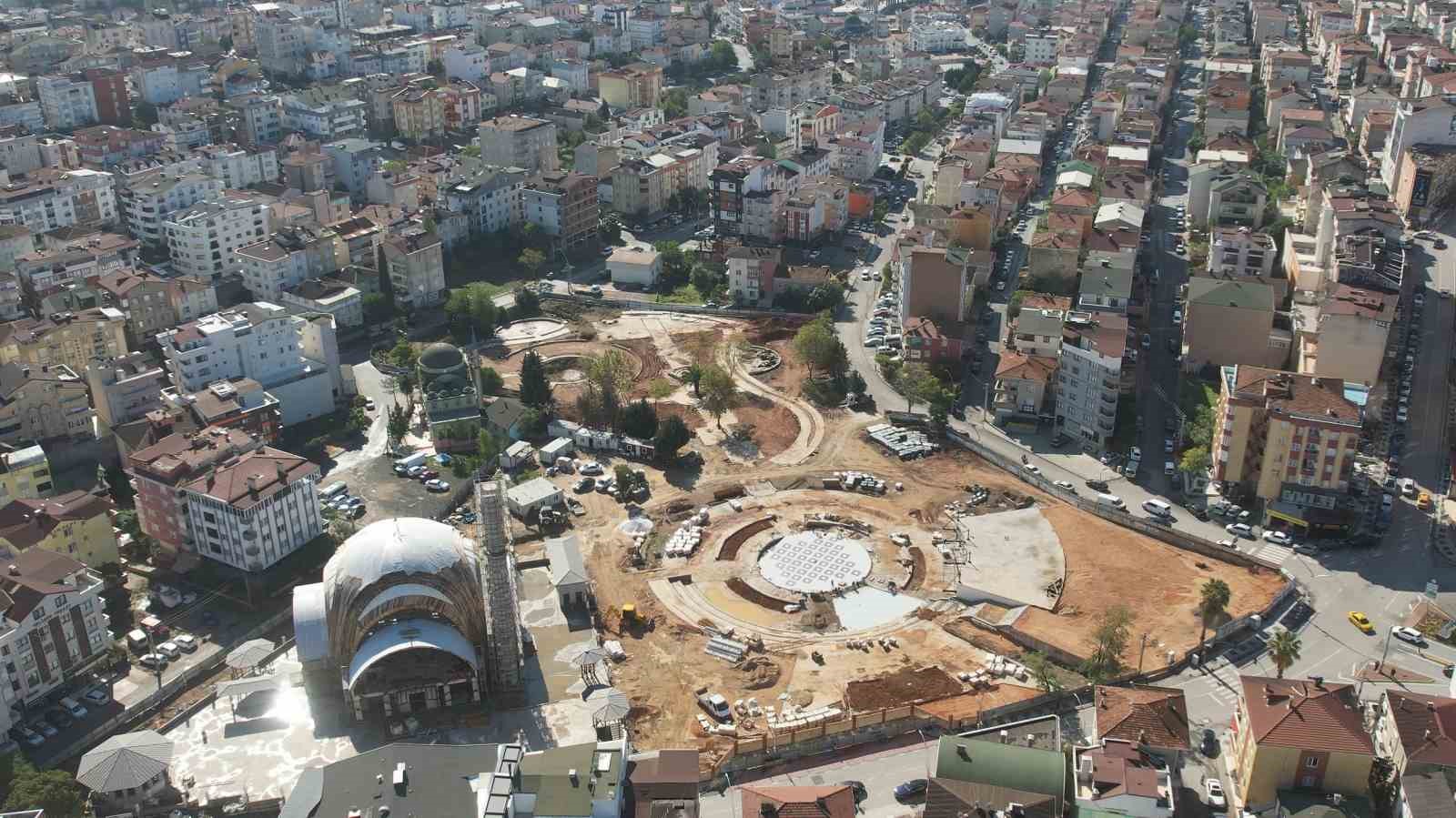 Kent Meydanı&rsquo;nda &ccedil;alışmalar tam gaz devam
