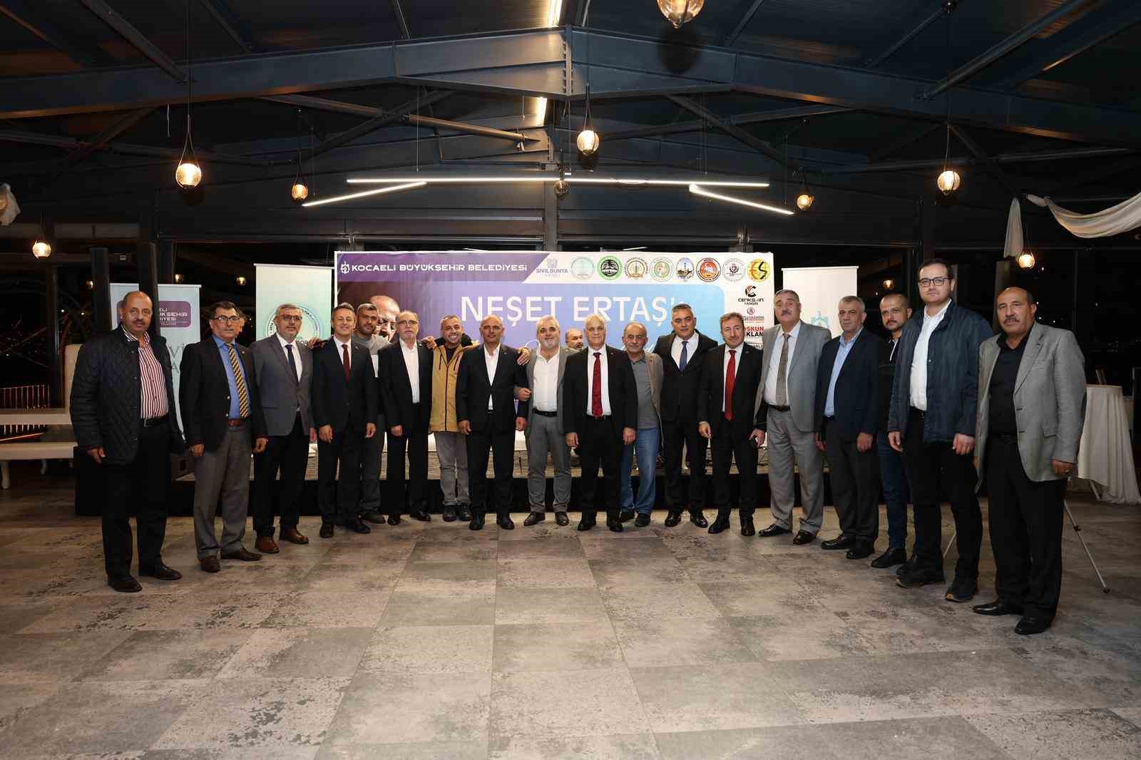 "Bozkırın Tezenesi" ölümün 13. yılında türkülerle anıldı