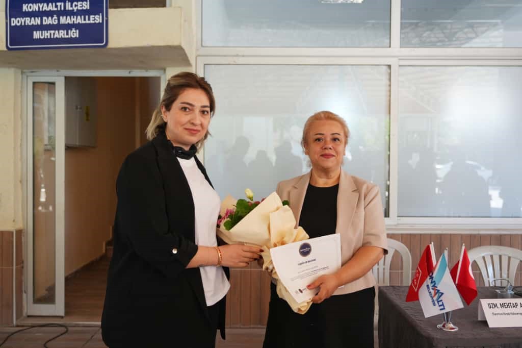 Konyaaltı&rsquo;nda &ccedil;ift&ccedil;i kadınlar buluştu
