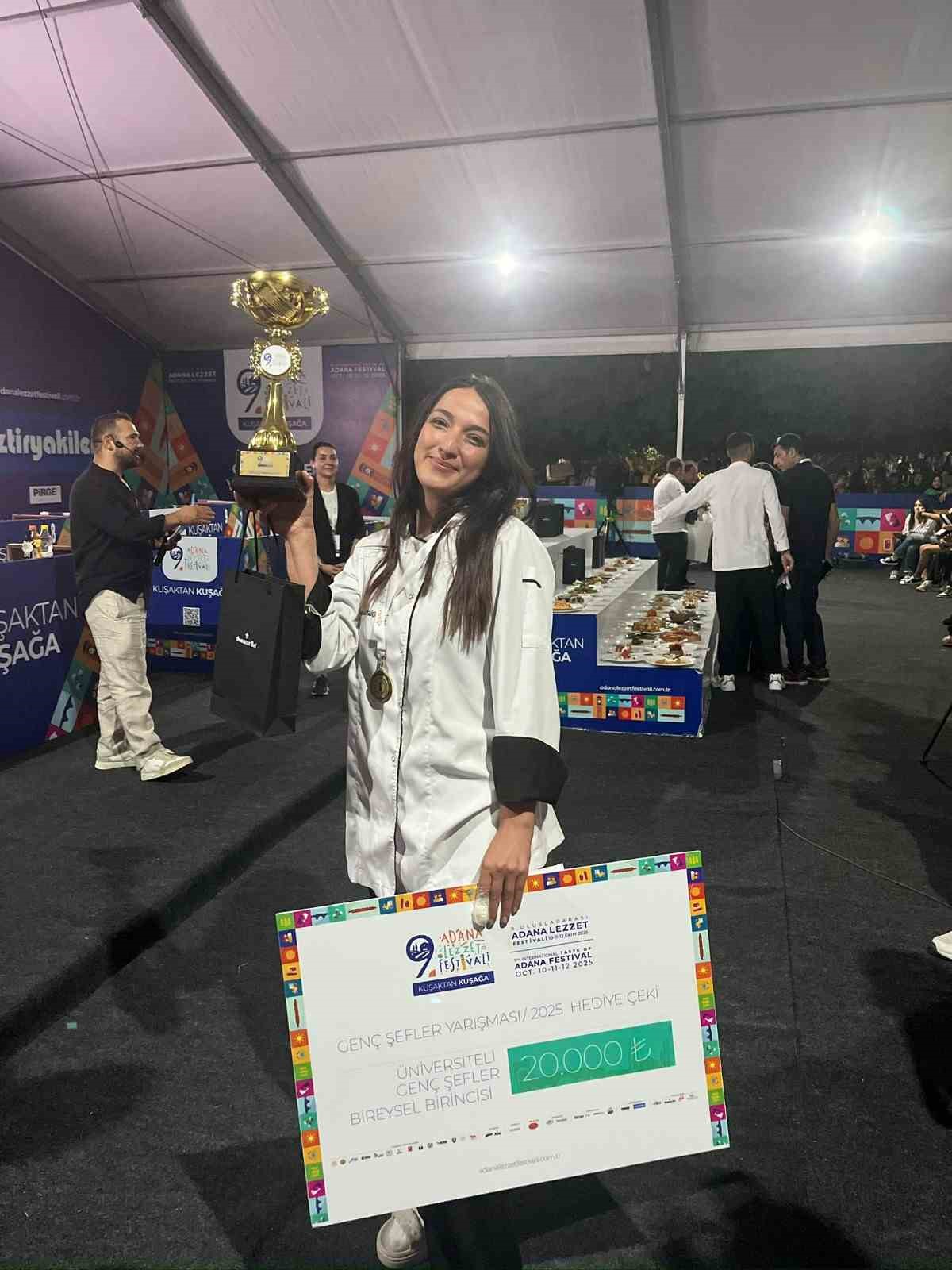 BEÜ öğrencileri Adana Lezzet Festivalinden üç dereceyle döndü