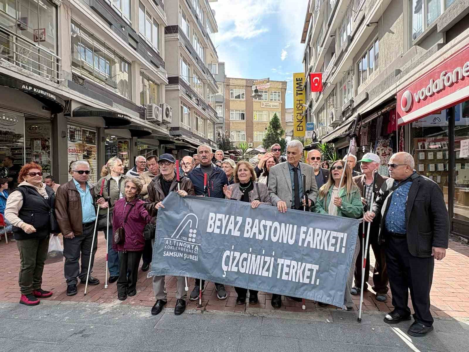 Görme engellilerden &quot;Beyaz Baston&quot; çağrısı: Sosyal güvence altına alınmalı